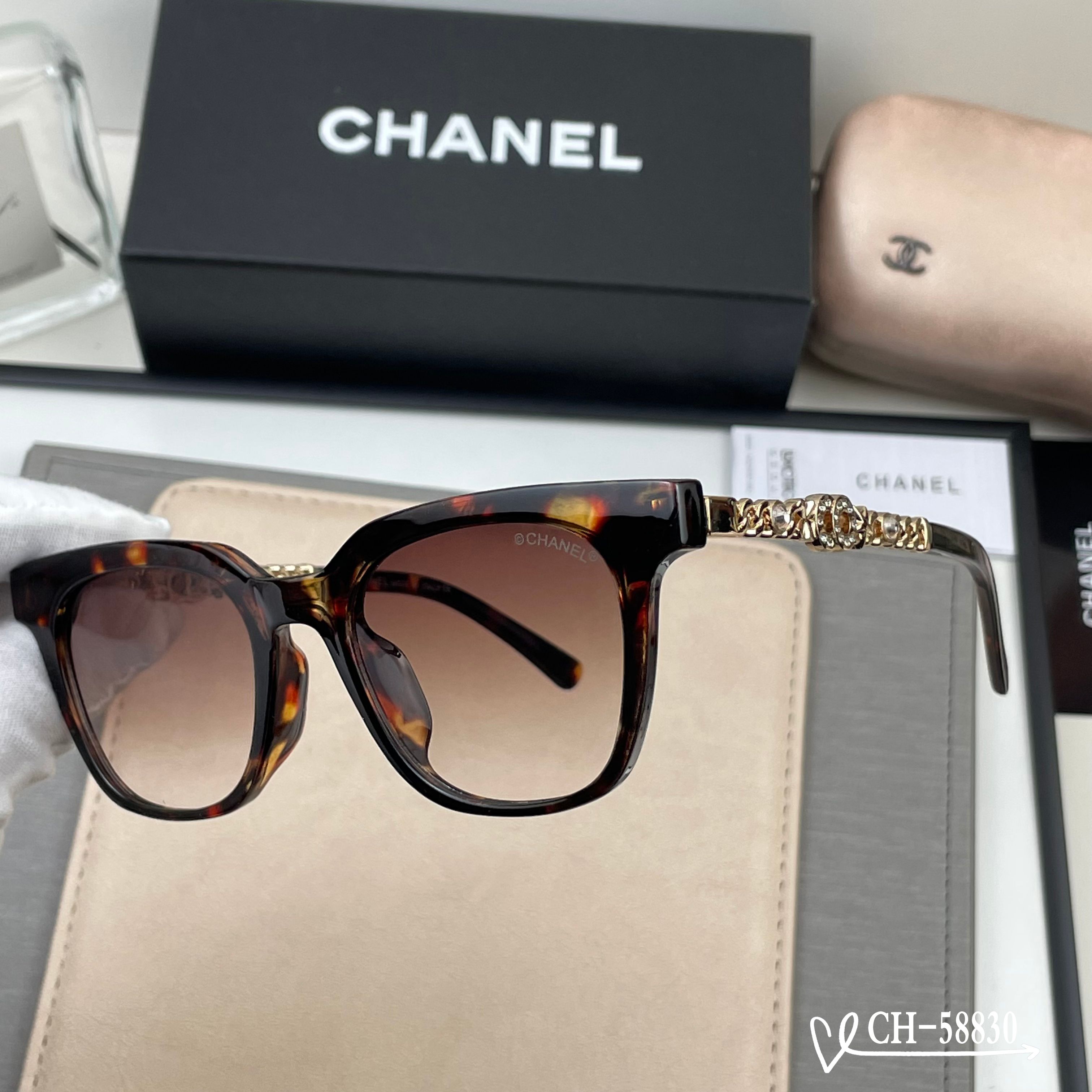👓.【法国香奈儿-CHANEL】 🕶.【宝丽来树脂高清镜片】 ⭐️.【TR镜架-轻便佩戴舒适】 🌟.【s