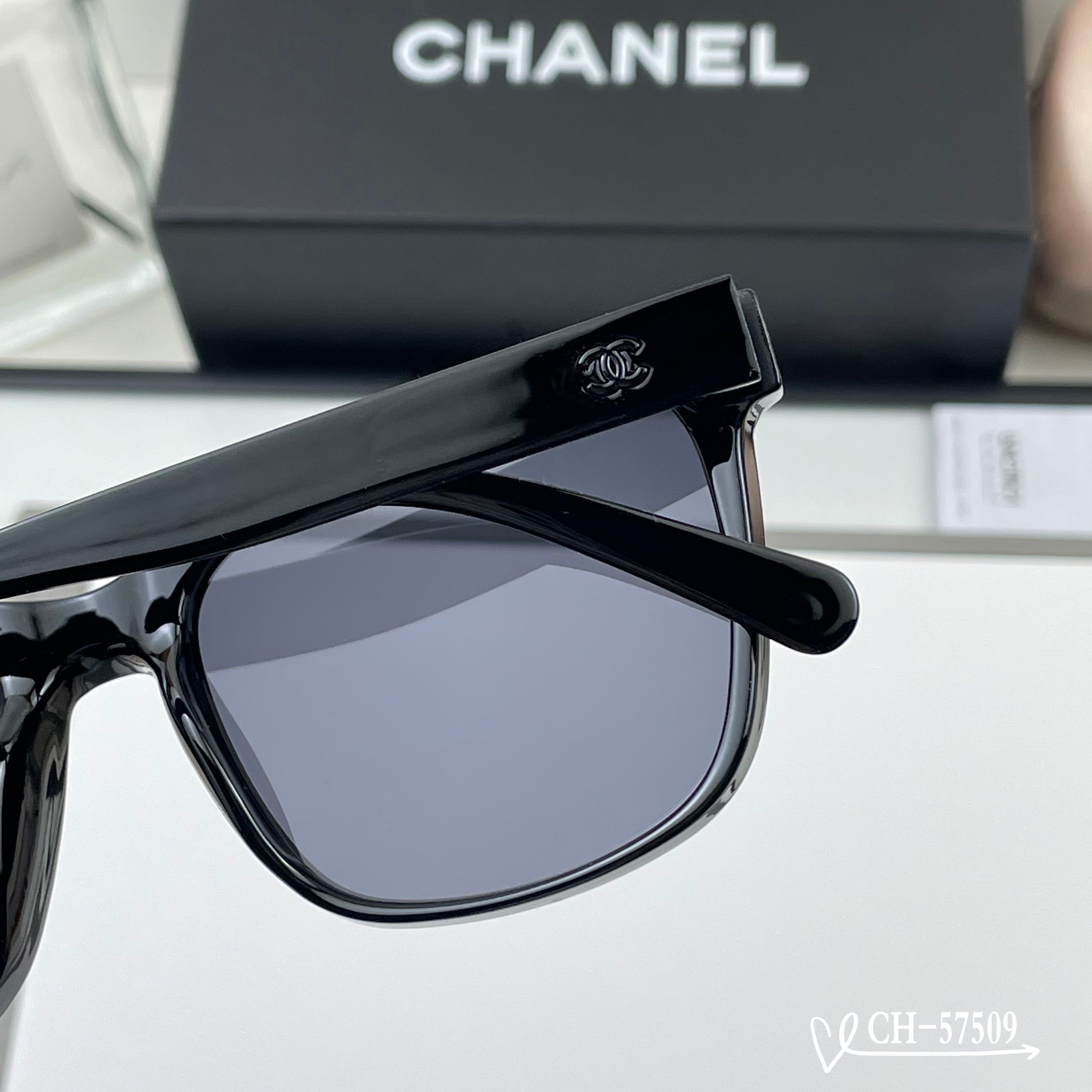 👓.【法国香奈儿-CHANEL】 🕶.【宝丽来树脂高清镜片】 ⭐️.【TR镜架-轻便佩戴舒适】 🌟.【s