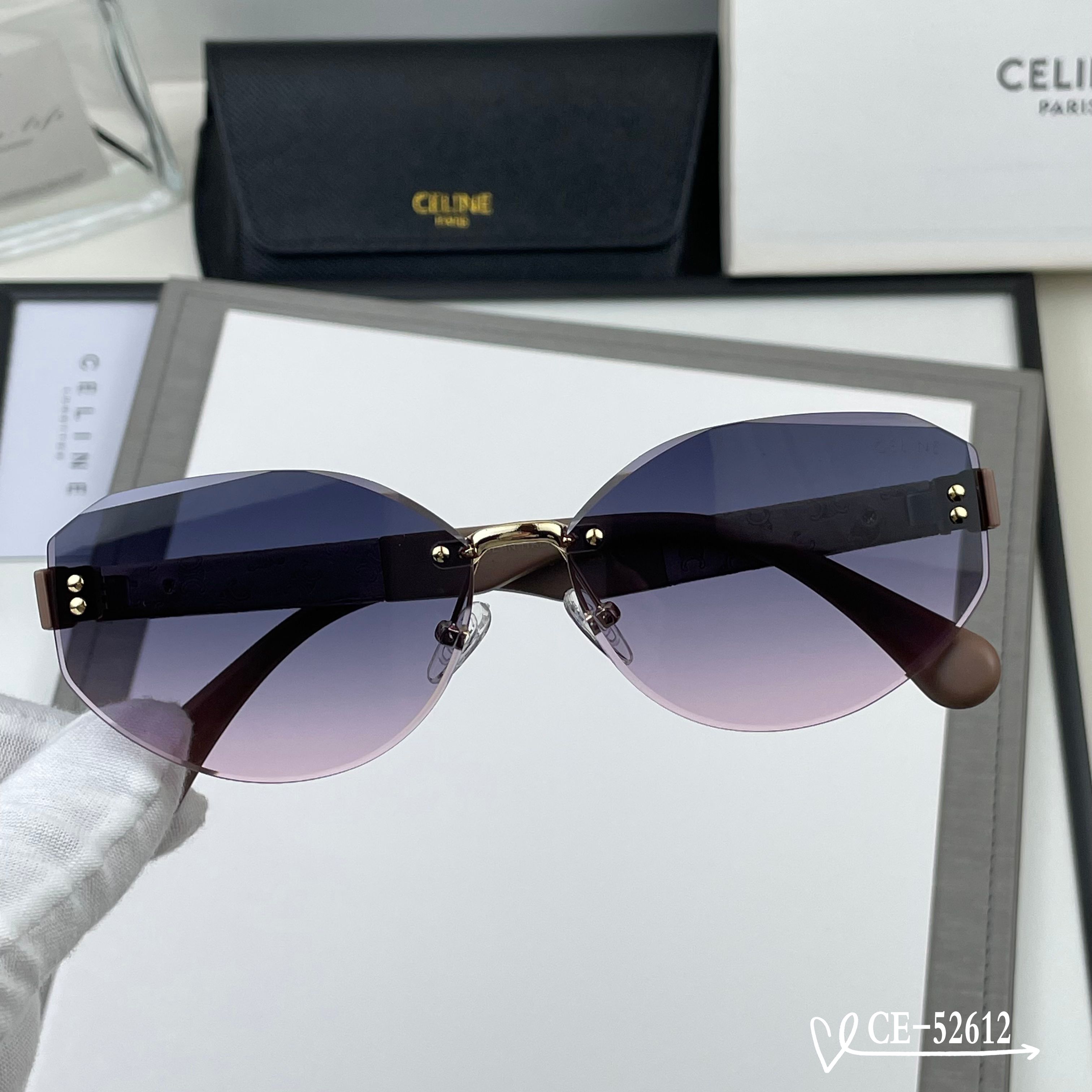 👓.【法国塞林-CELINE】 🕶️.【宝丽来树脂偏光镜片】 ⭐️.【TR90镜架轻便佩戴舒适】 🌟.【