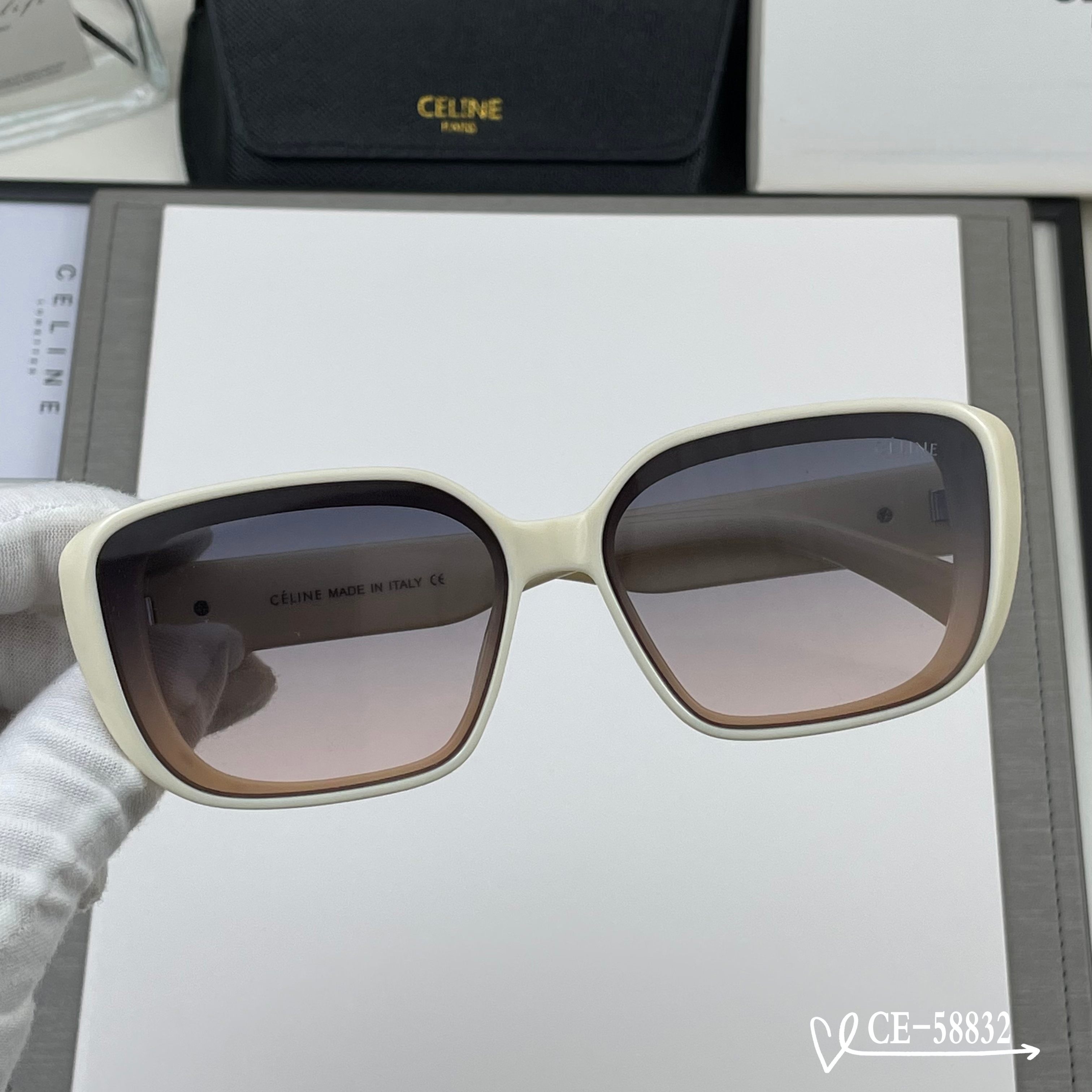 👓.【法国塞林-CELINE】 🕶️.【宝丽来树脂偏光镜片】 ⭐️.【TR90镜架轻便佩戴舒适】 🌟.【