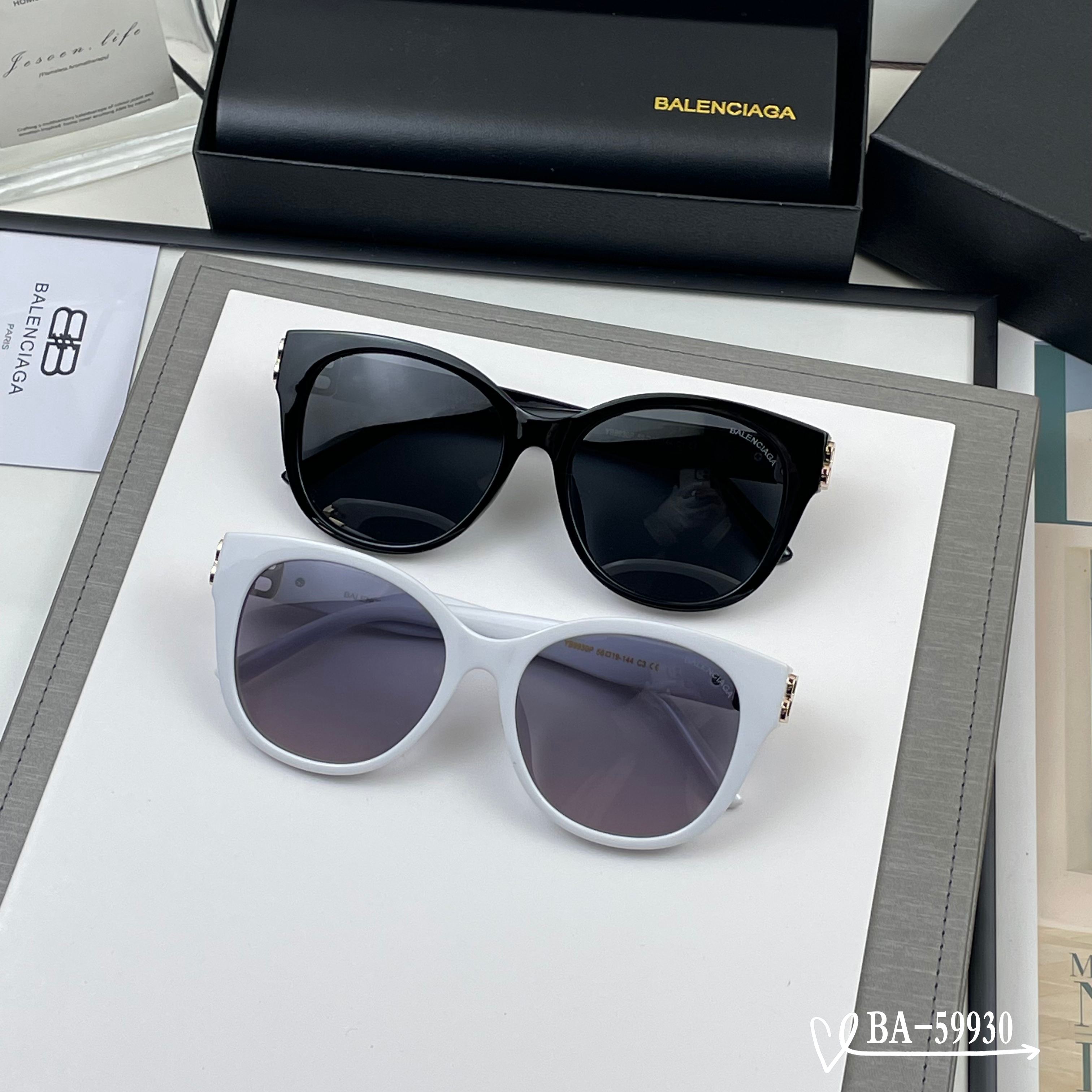 👓.【巴黎世家-Balenciaga】 🕶.【宝丽来树脂镜片】 ⭐️.【TR镜架轻便佩戴舒适】 🌟.【s