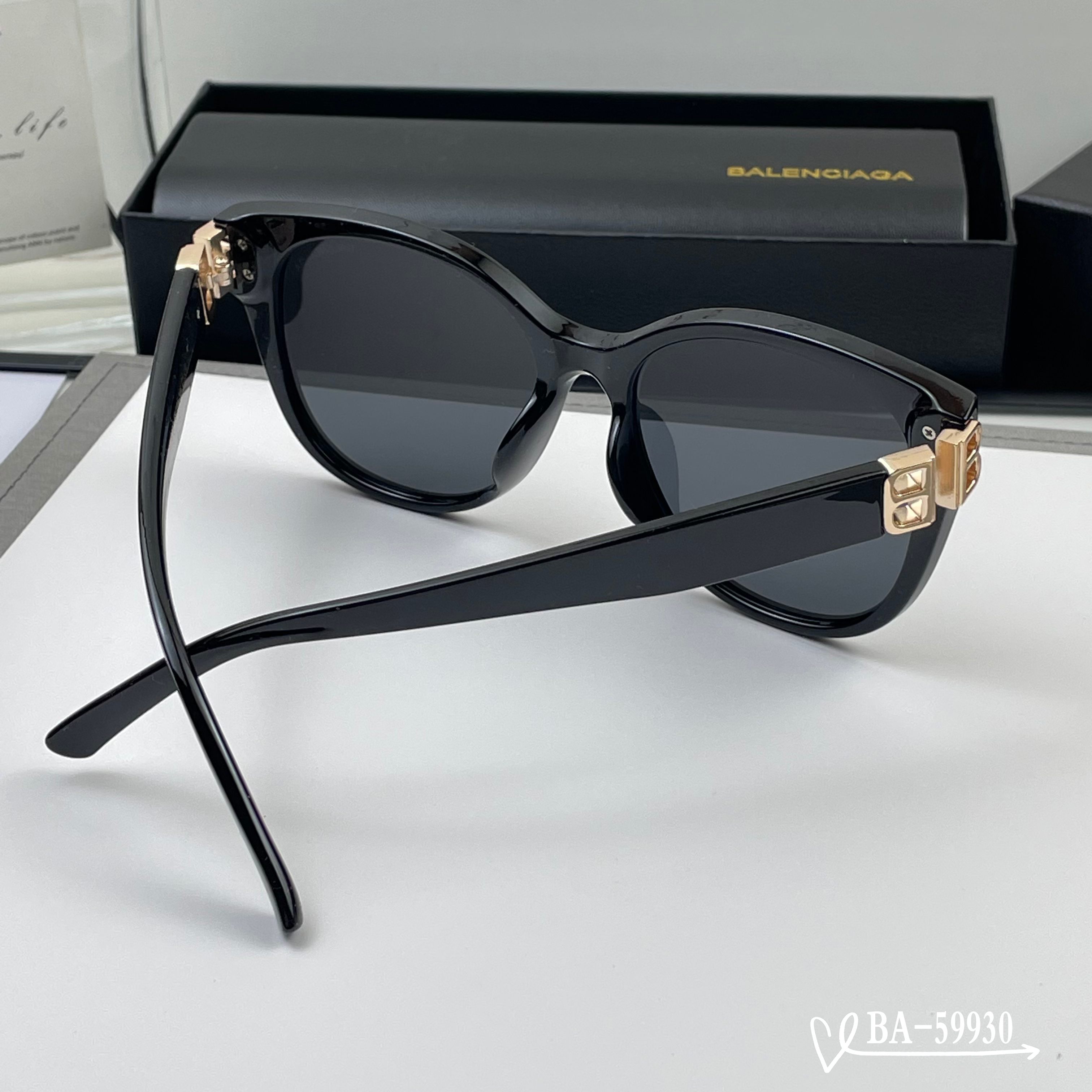👓.【巴黎世家-Balenciaga】 🕶.【宝丽来树脂镜片】 ⭐️.【TR镜架轻便佩戴舒适】 🌟.【s