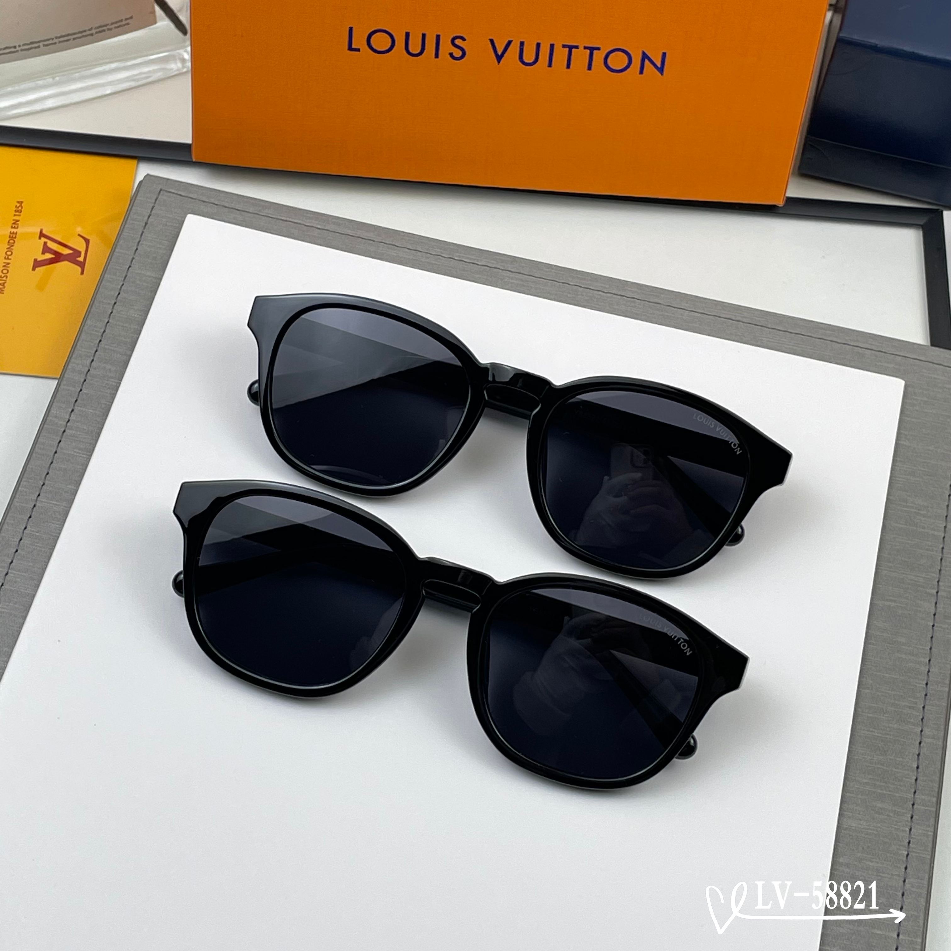 👓.【路易威登-LV】 🕶.【宝丽来树脂镜片】 ⭐️.【TR镜架轻便佩戴舒适】 🌟.【size：65-1