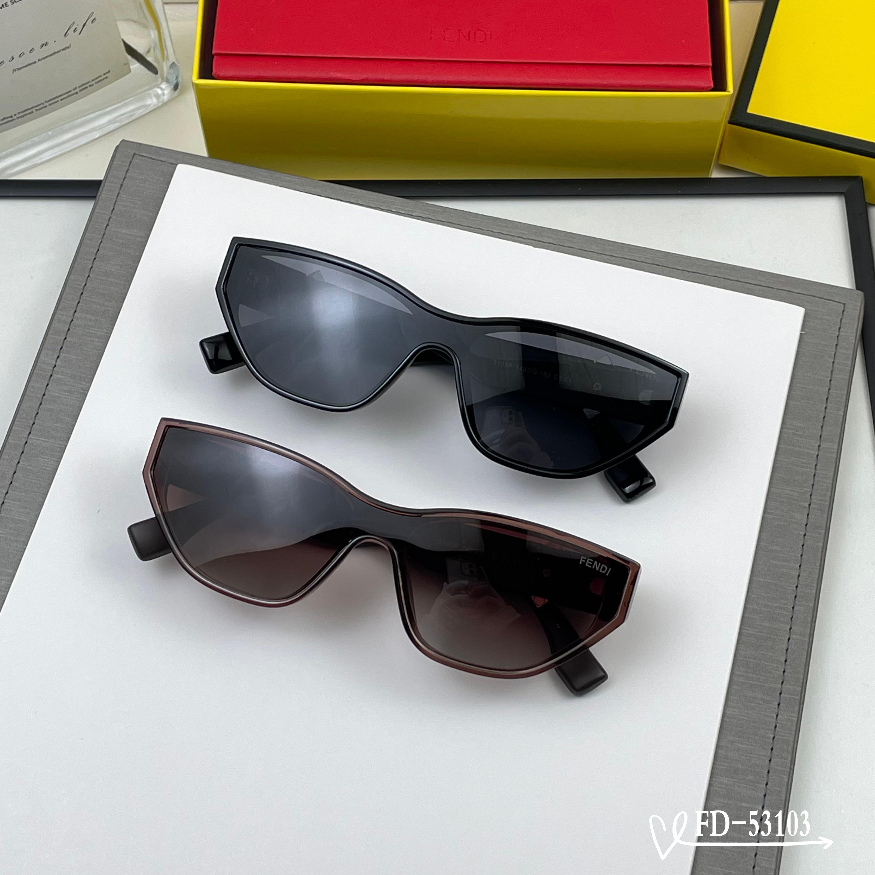 👓.【意大利芬迪-FENDI】 🕶.【宝丽来树脂偏光镜片】 ⭐️ .【TR90镜架轻便佩戴舒适】 🌟 .