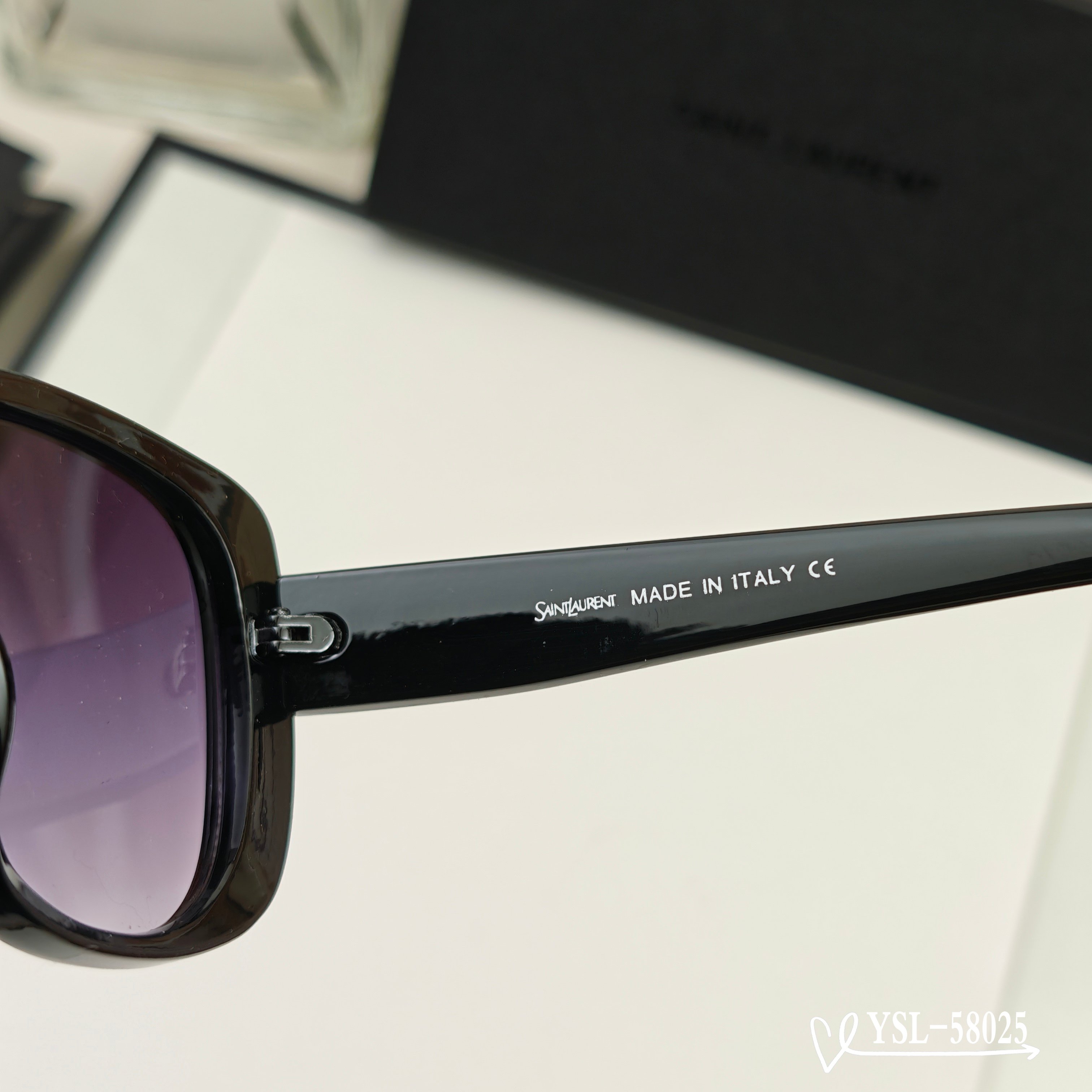 👓.【圣罗兰-ysl】 🕶.【宝丽来树脂高清镜片】 ⭐️ .【TR90镜架-轻便佩戴舒适】 🌟 .【si