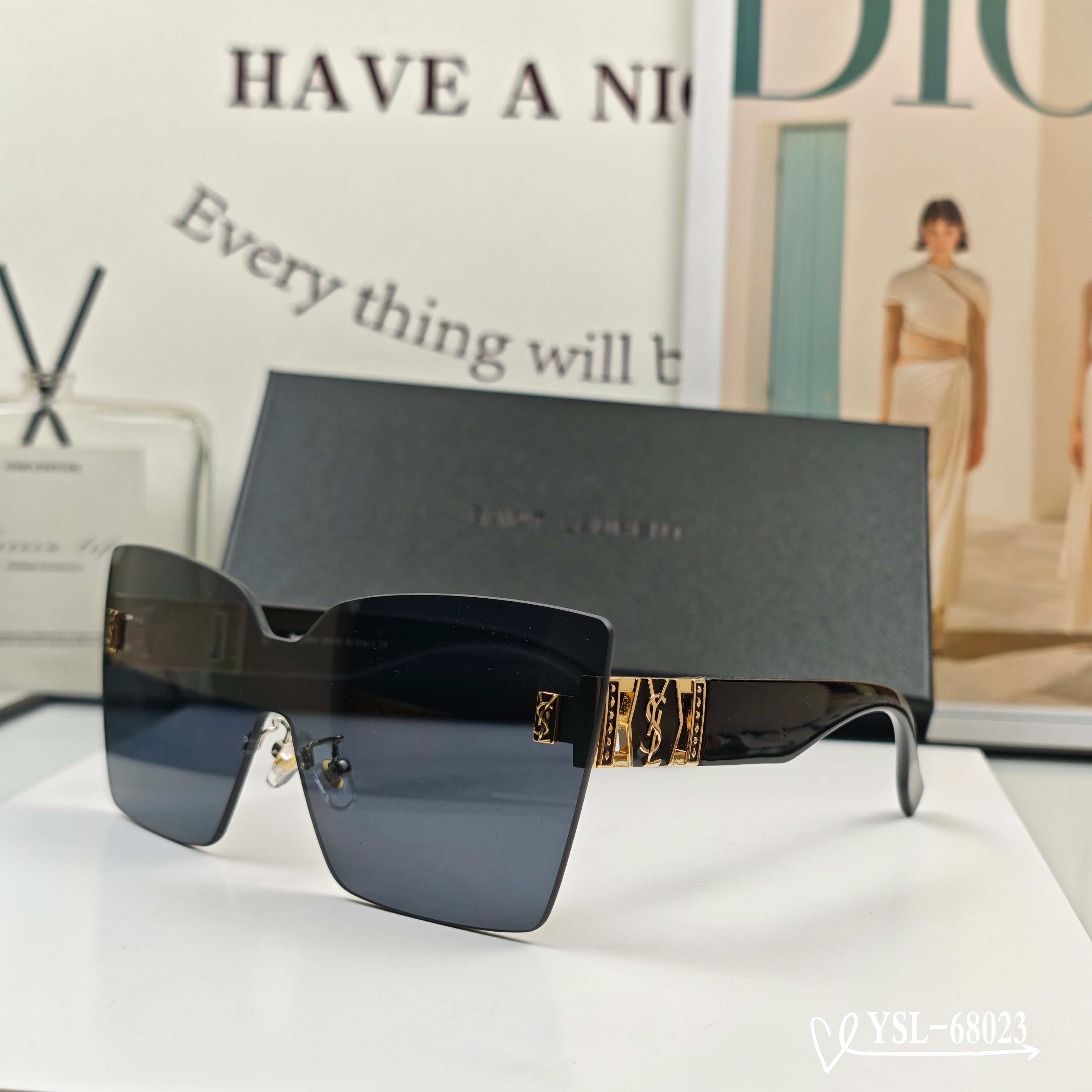 👓.【圣罗兰-ysl】 🕶.【宝丽来树脂高清镜片】 ⭐️ .【TR90镜架-轻便佩戴舒适】 🌟 .【si