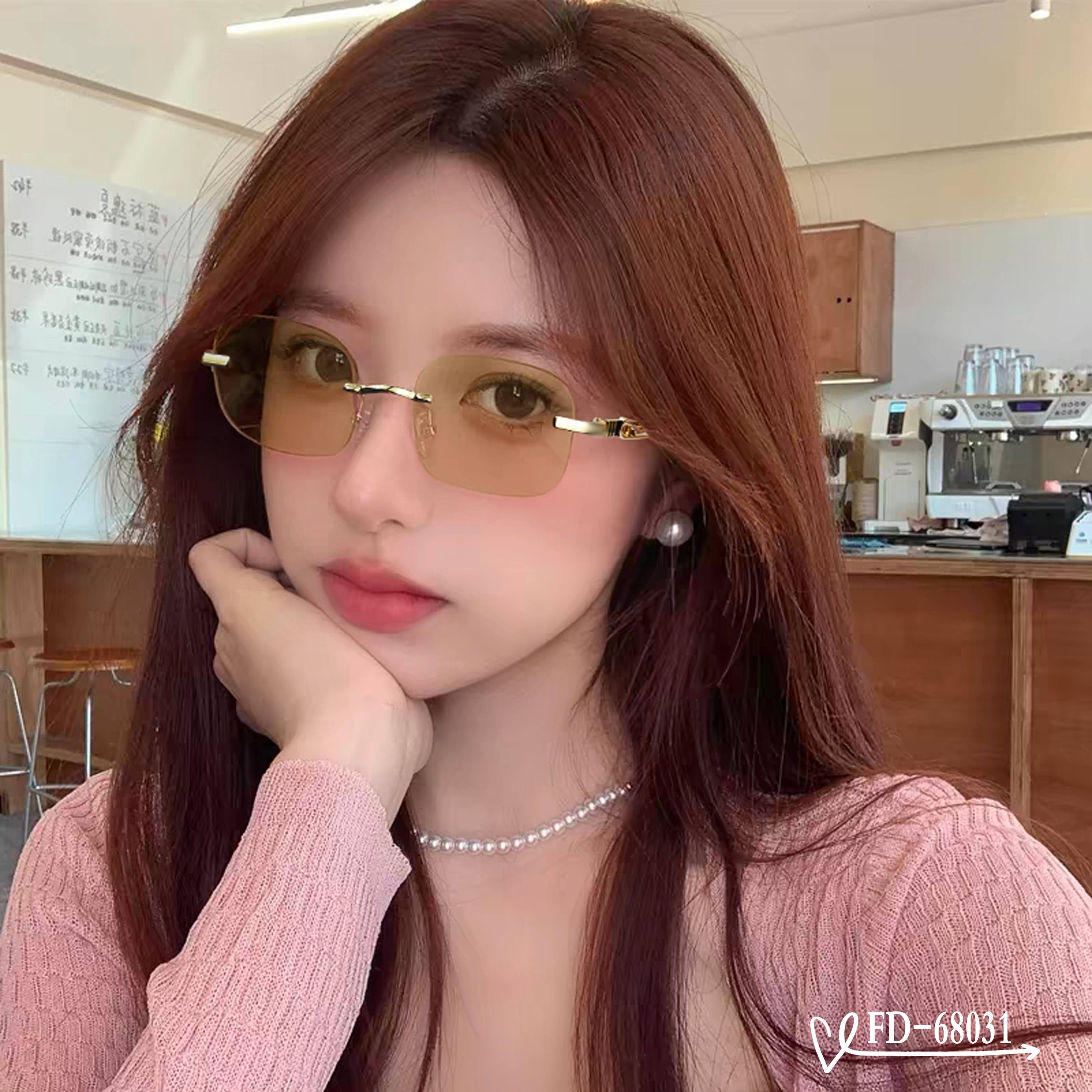 👓.【意大利芬迪-FENDI】 🕶.【宝丽来树脂偏光镜片】 ⭐️ .【金属镜架轻便佩戴舒适】 🌟 .【s