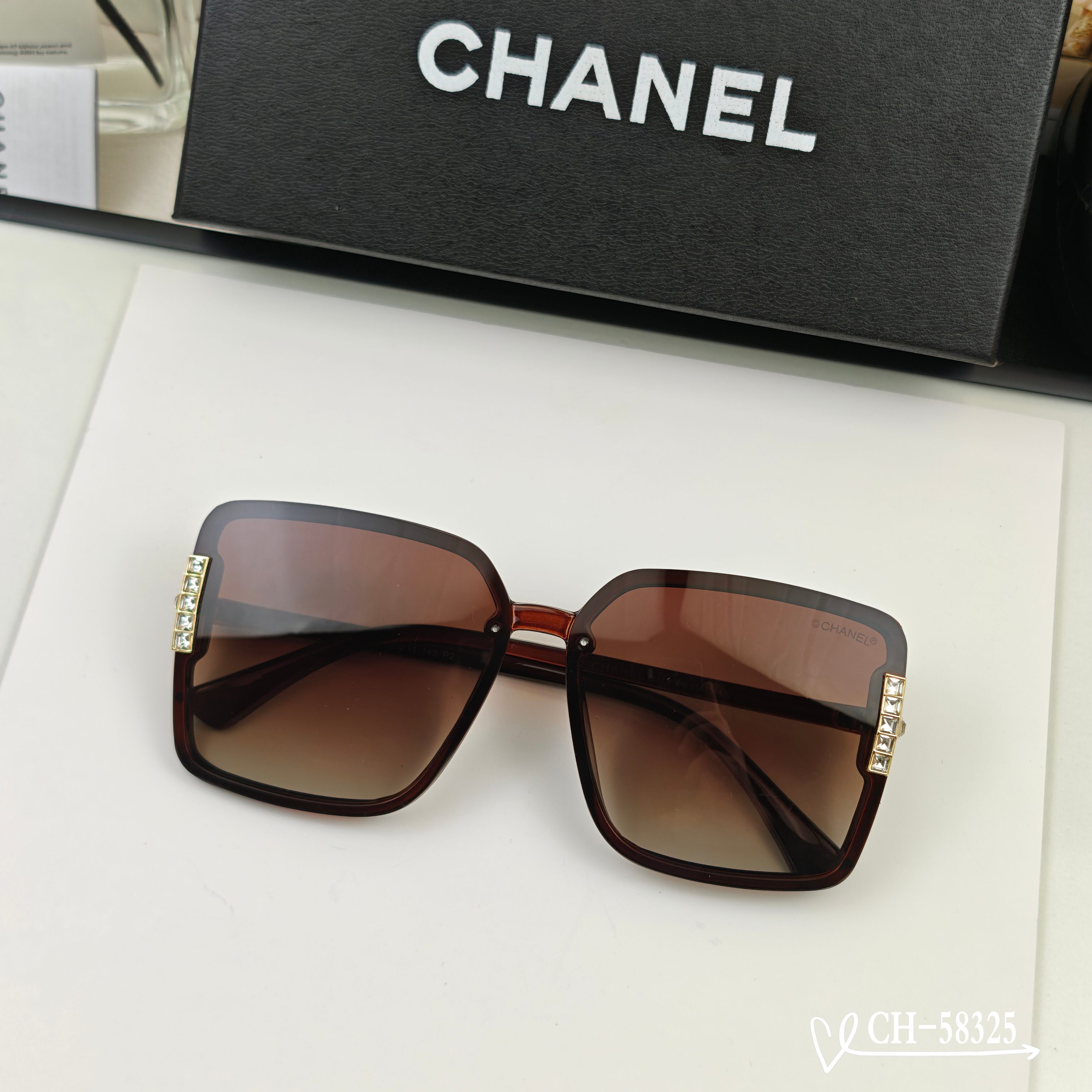 👓.【法国香奈儿-CHANEL】 🕶.【宝丽来树脂高清镜片】 ⭐️.【TR镜架-轻便佩戴舒适】 🌟.【s