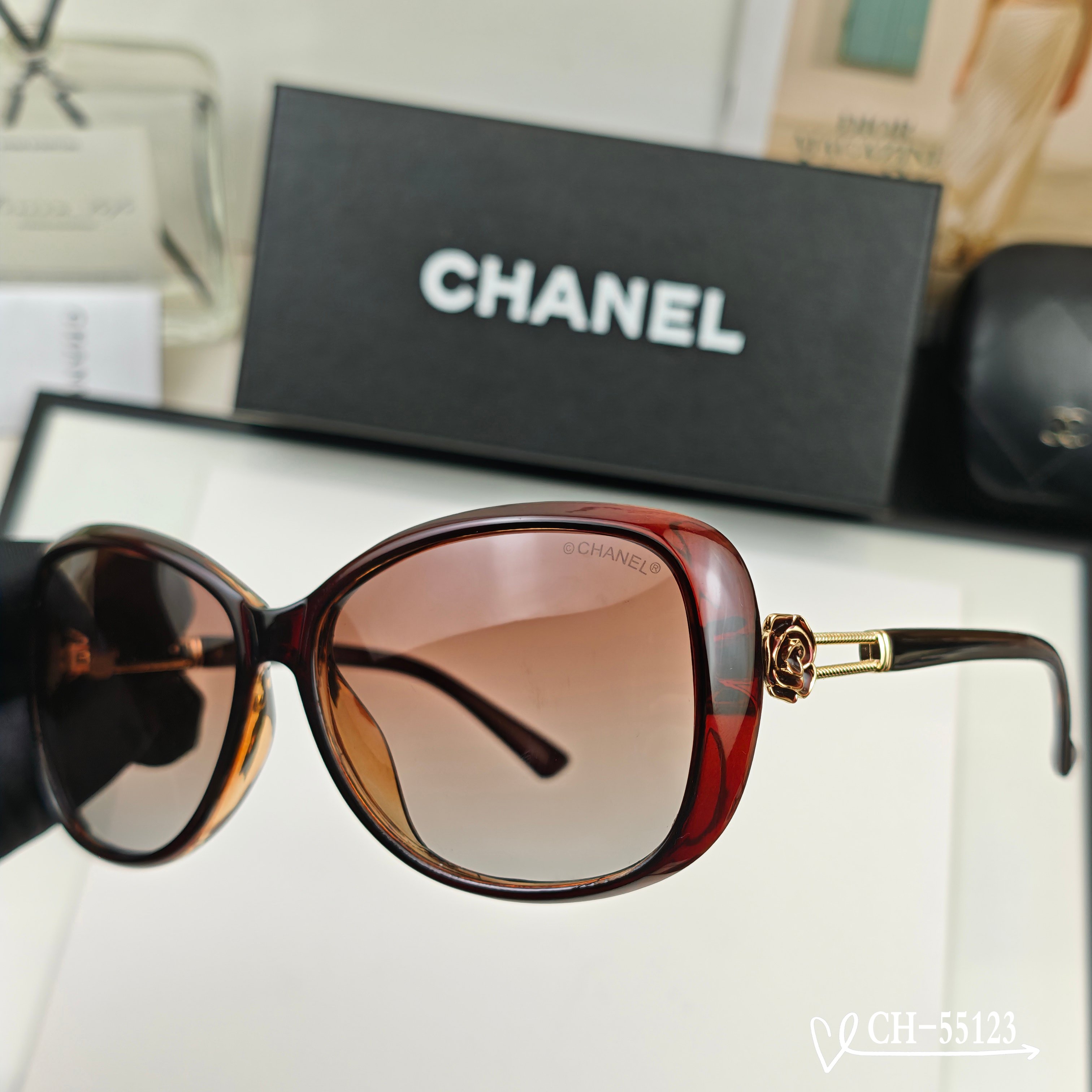 👓.【法国香奈儿-CHANEL】 🕶.【宝丽来树脂高清镜片】 ⭐️.【TR镜架-轻便佩戴舒适】 🌟.【s