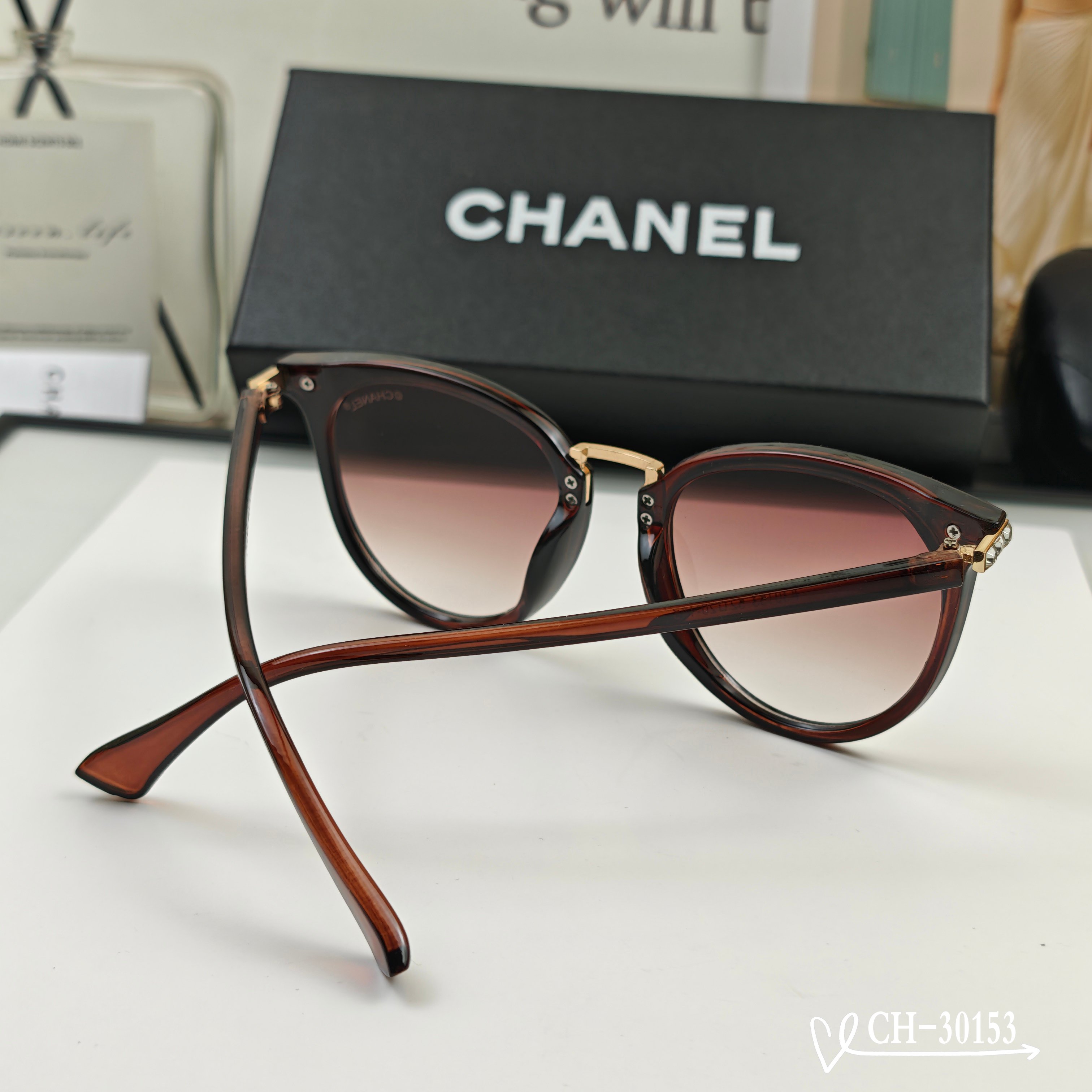👓.【法国香奈儿-CHANEL】 🕶.【宝丽来树脂高清镜片】 ⭐️.【TR镜架-轻便佩戴舒适】 🌟.【s