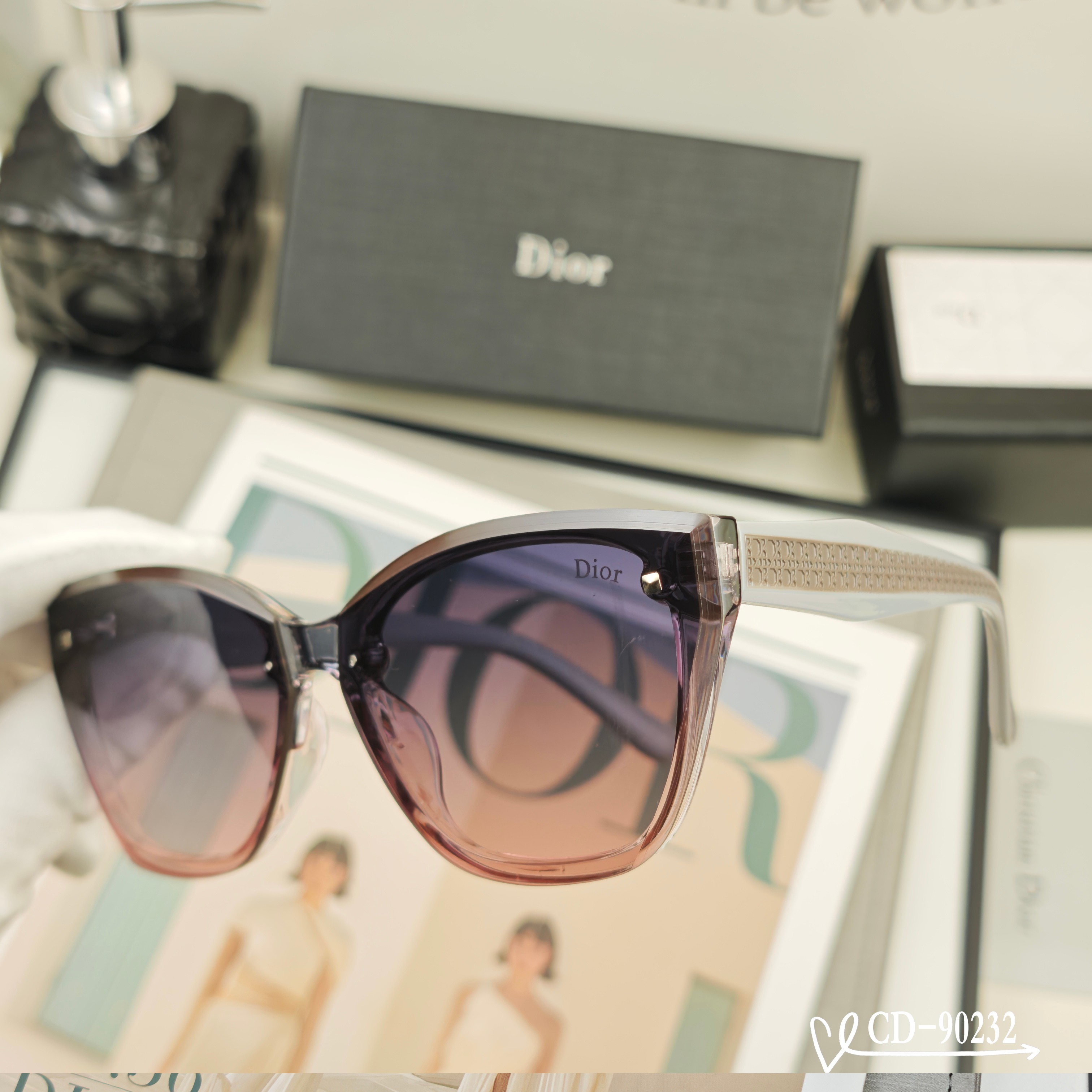 👓.【法国迪奥-DIOR】 🕶️.【宝丽来树脂偏光镜片】 ⭐️.【TR90镜架轻便佩戴舒适】 🌟.【si