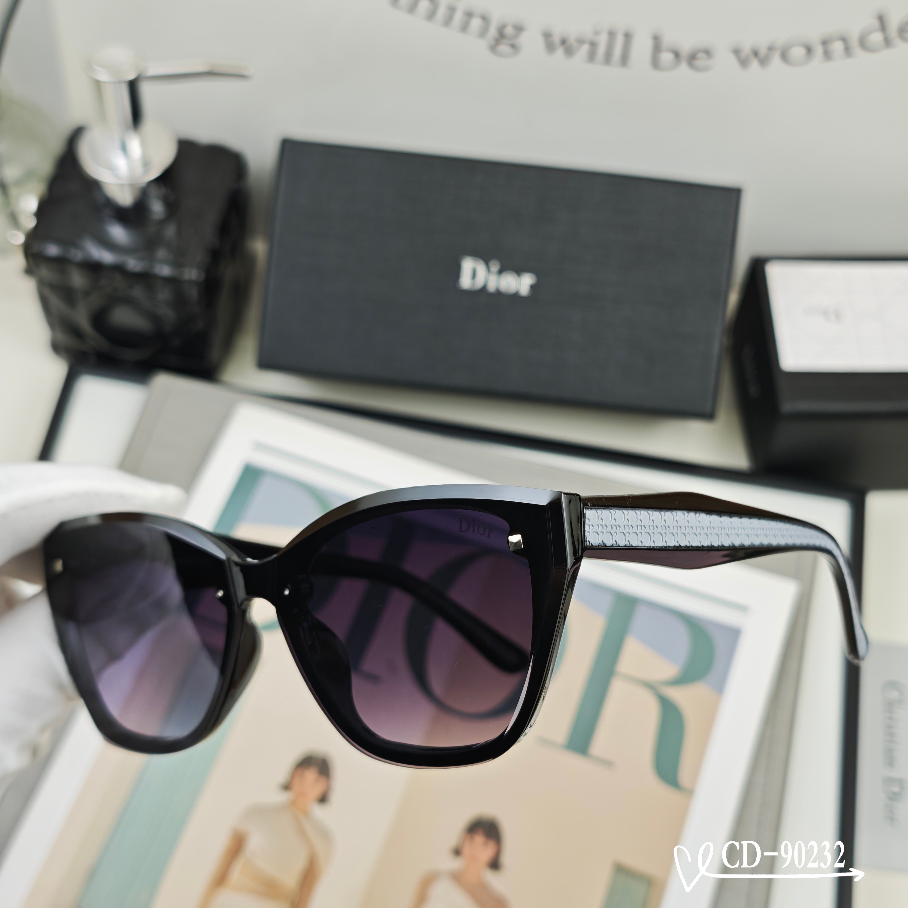 👓.【法国迪奥-DIOR】 🕶️.【宝丽来树脂偏光镜片】 ⭐️.【TR90镜架轻便佩戴舒适】 🌟.【si