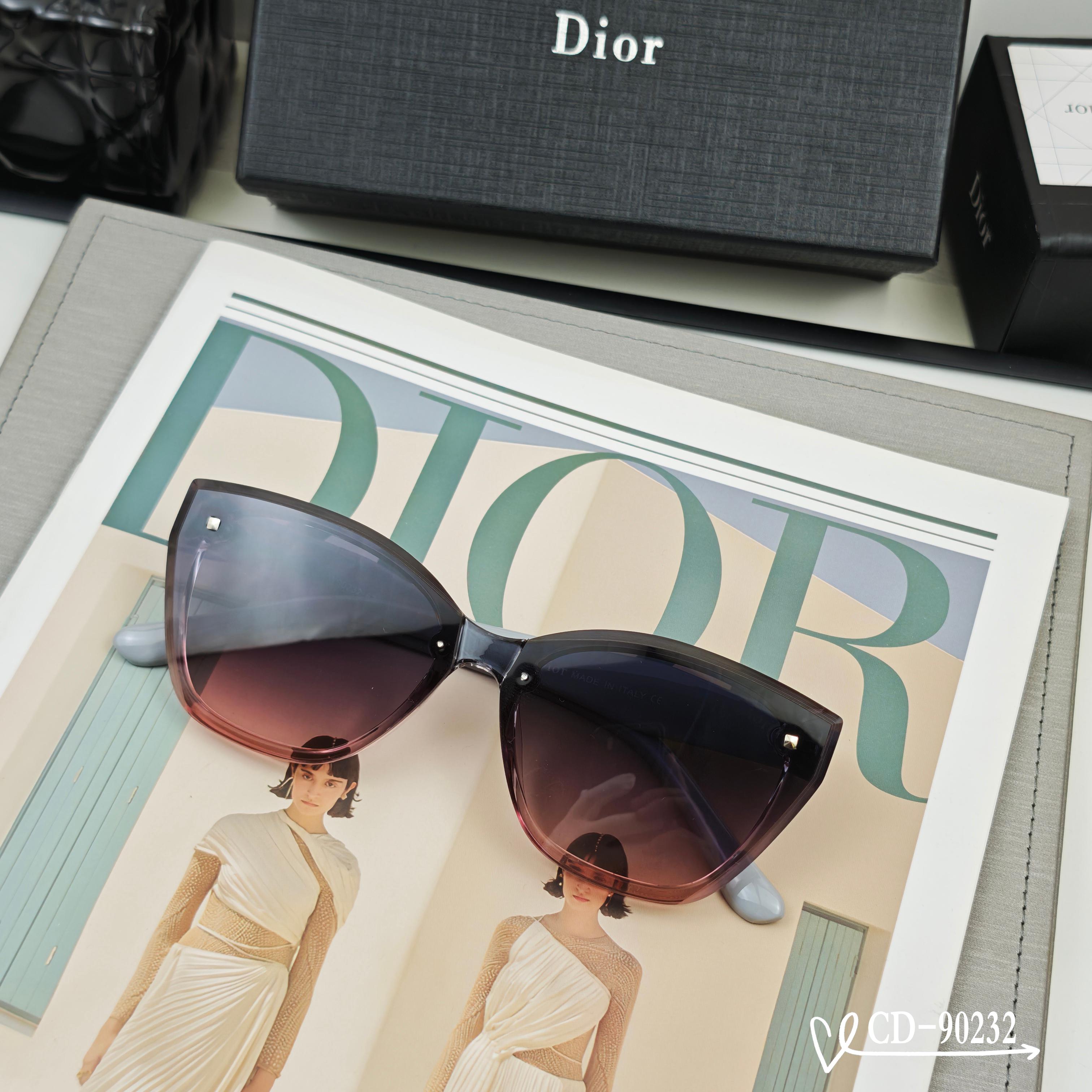 👓.【法国迪奥-DIOR】 🕶️.【宝丽来树脂偏光镜片】 ⭐️.【TR90镜架轻便佩戴舒适】 🌟.【si