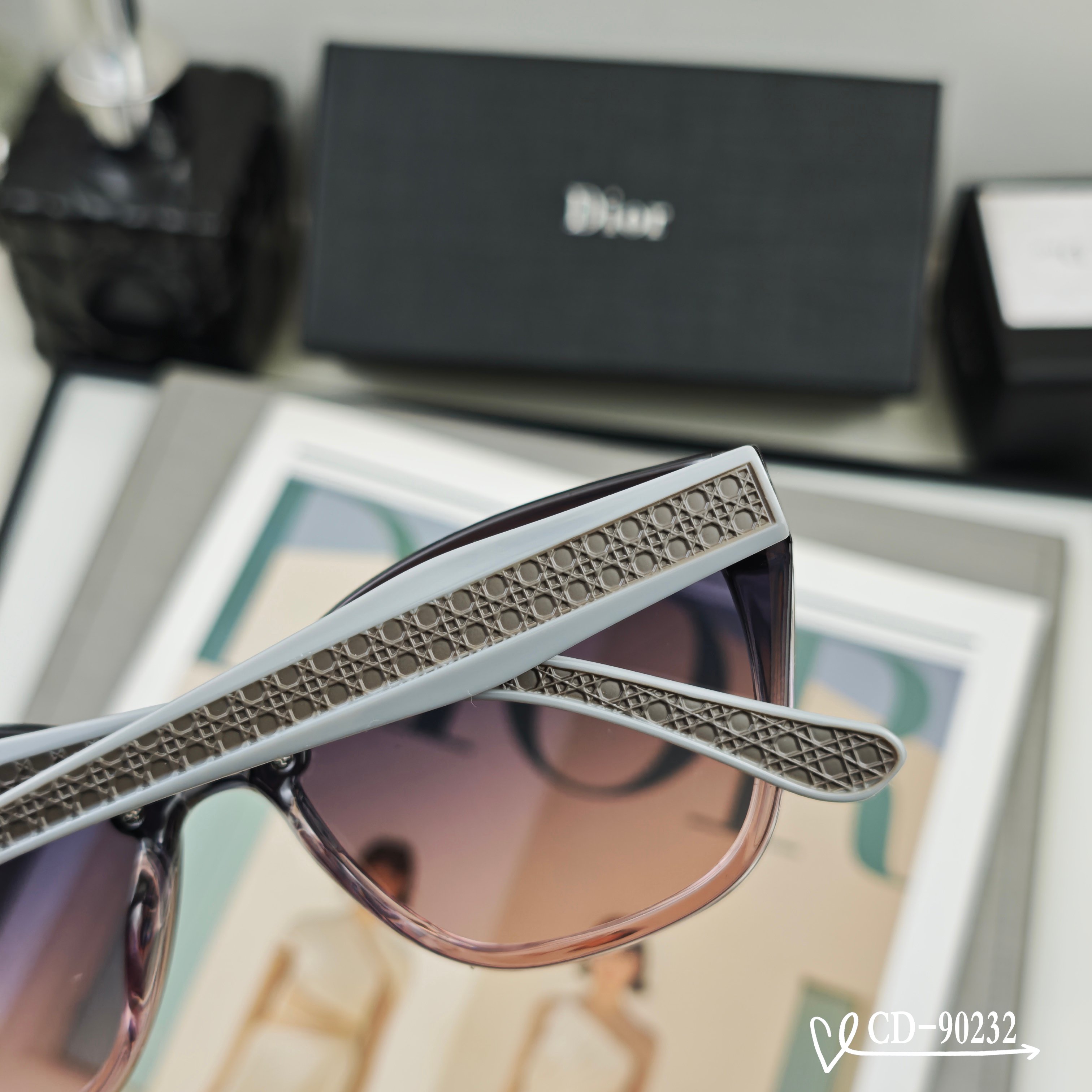 👓.【法国迪奥-DIOR】 🕶️.【宝丽来树脂偏光镜片】 ⭐️.【TR90镜架轻便佩戴舒适】 🌟.【si