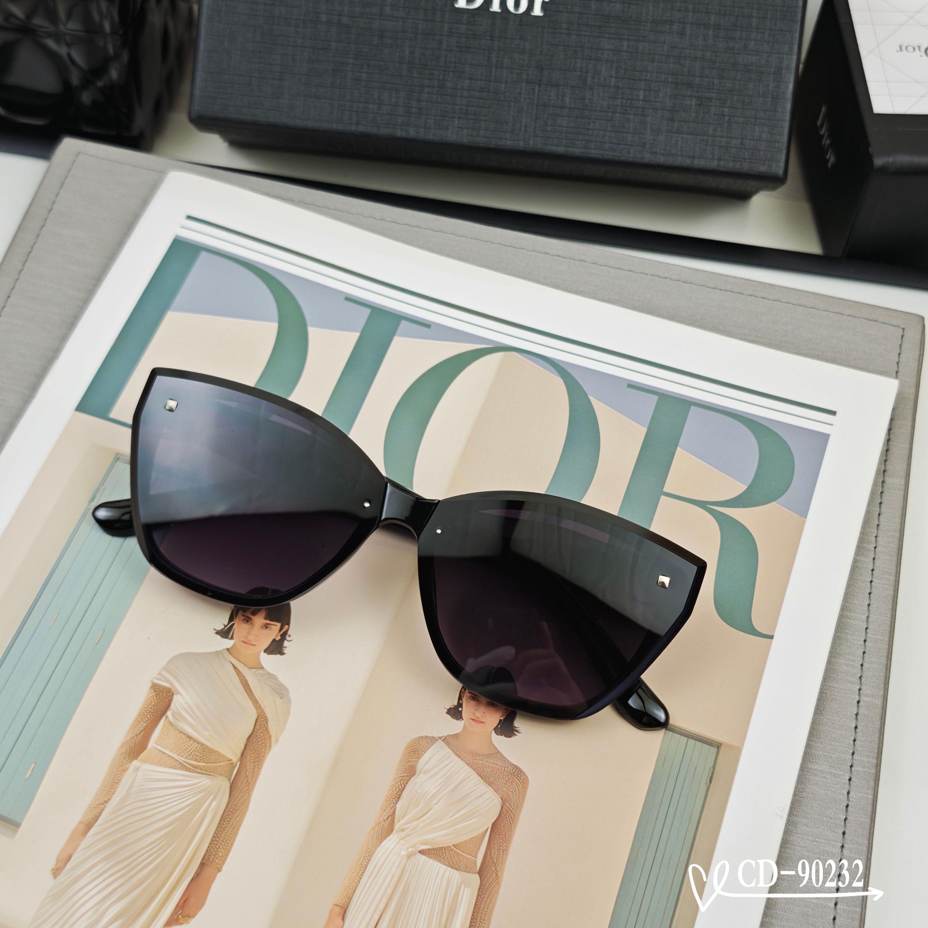 👓.【法国迪奥-DIOR】 🕶️.【宝丽来树脂偏光镜片】 ⭐️.【TR90镜架轻便佩戴舒适】 🌟.【si