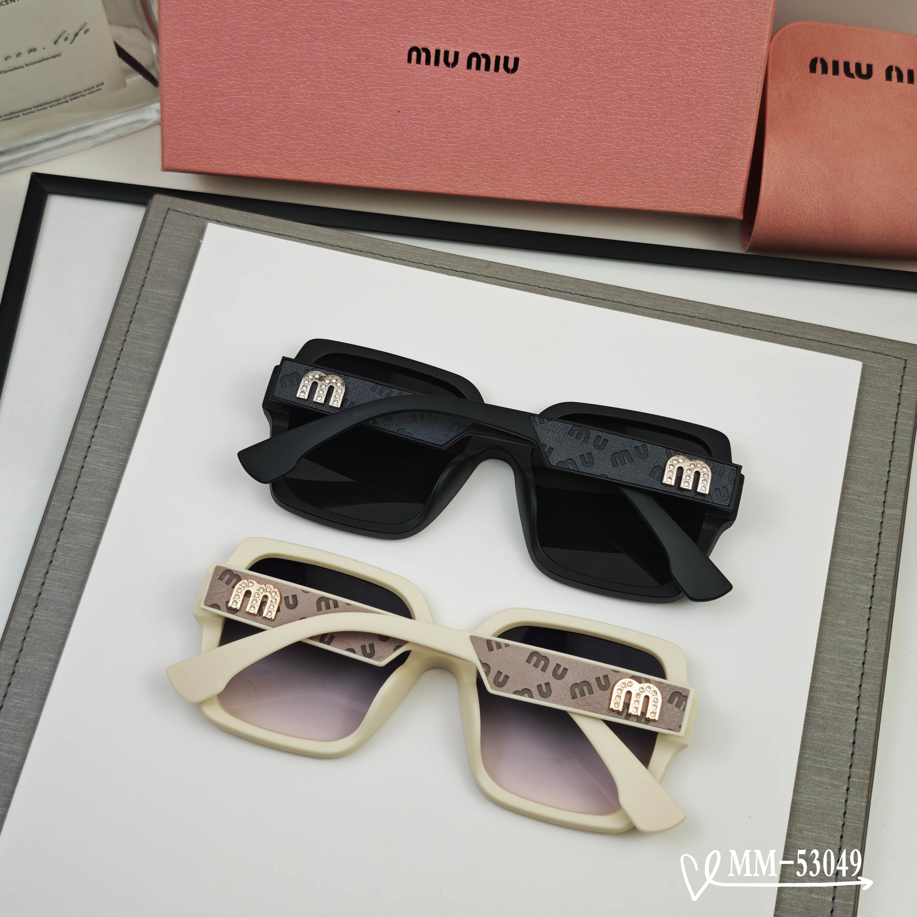 👓.【意大利谬谬-miumiu】 🕶.【宝丽来树脂偏光镜片】 ⭐️.【TR90镜架轻便佩戴舒适】 🌟.【