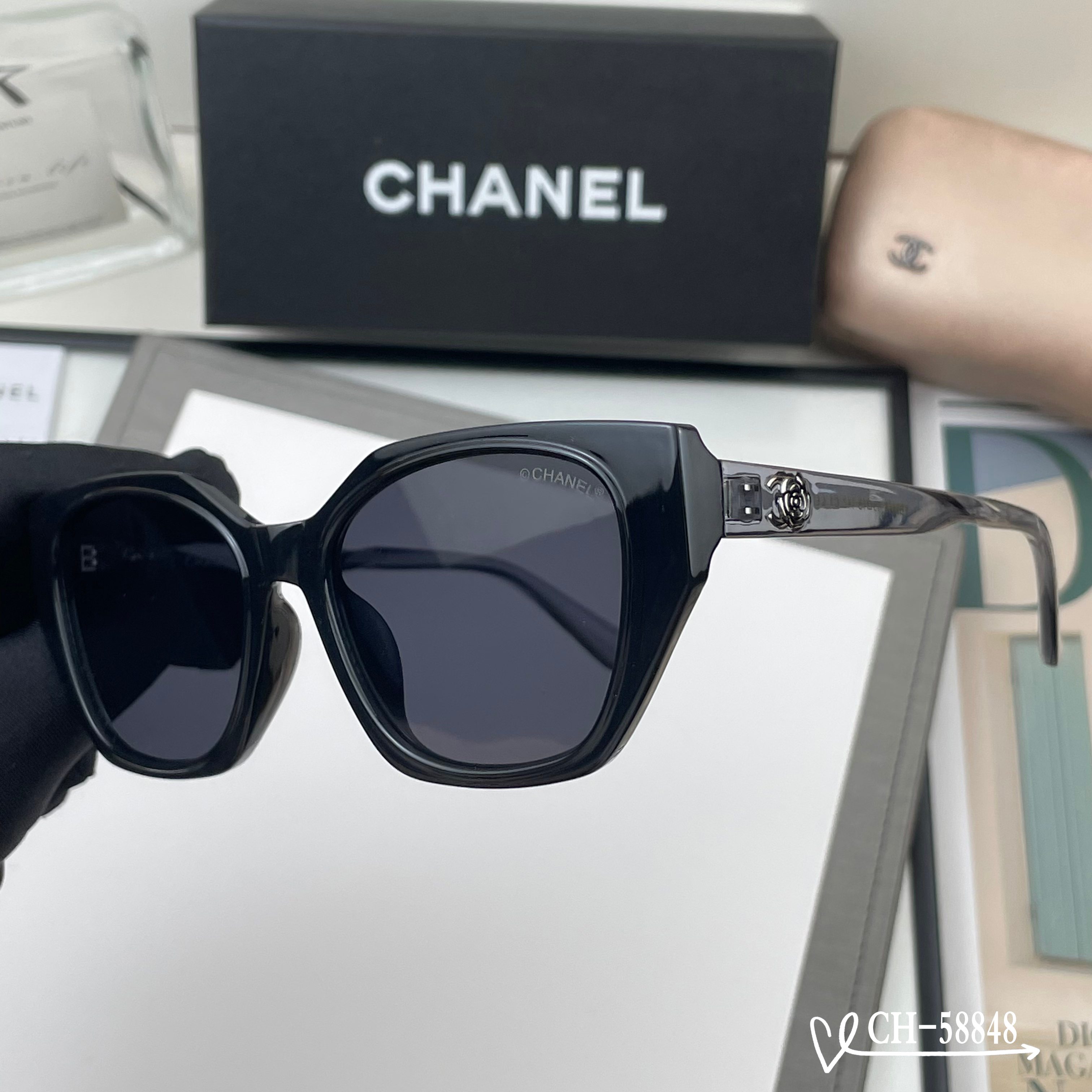👓.【法国香奈儿-CHANEL】 🕶.【宝丽来树脂高清镜片】 ⭐️.【TR镜架-轻便佩戴舒适】 🌟.【s