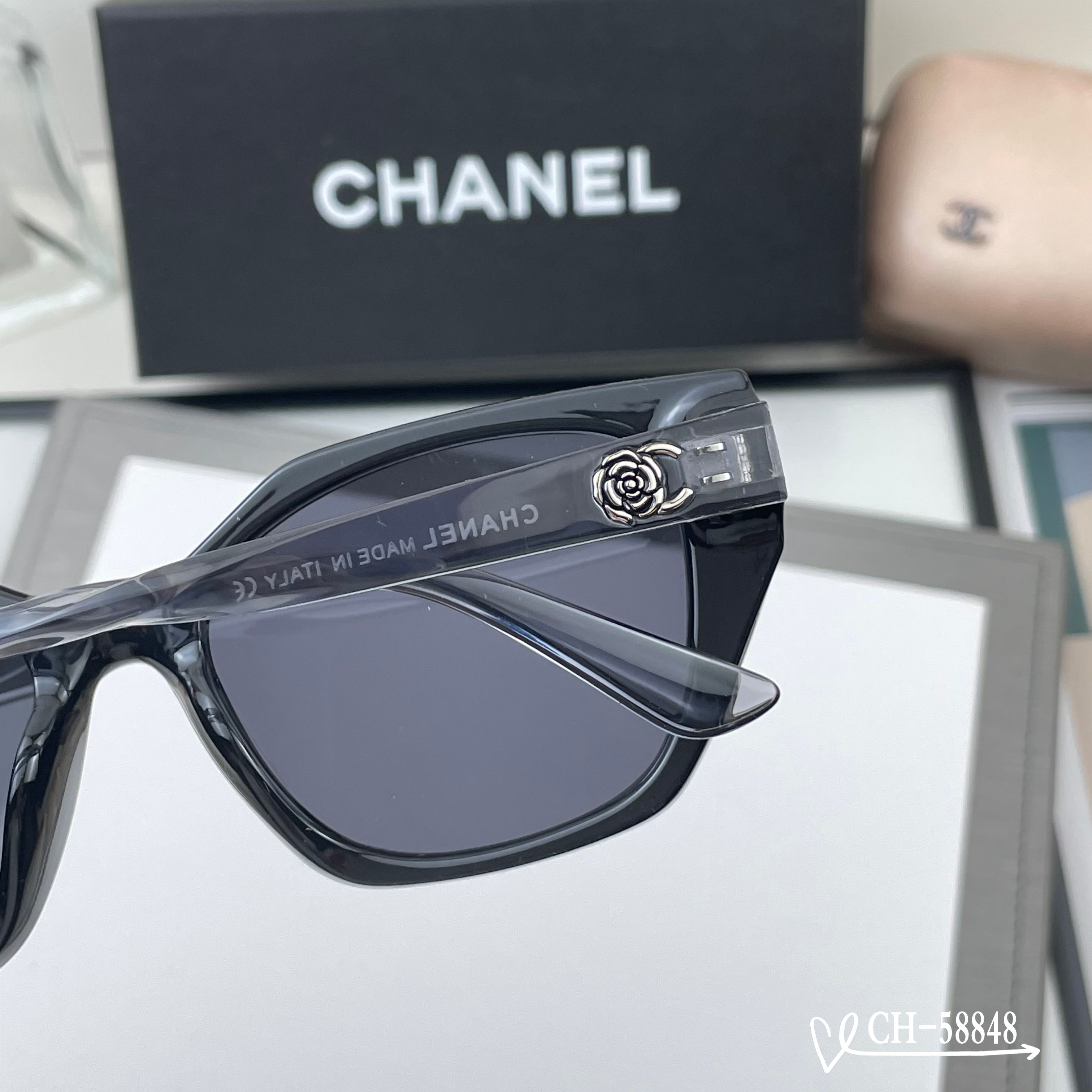 👓.【法国香奈儿-CHANEL】 🕶.【宝丽来树脂高清镜片】 ⭐️.【TR镜架-轻便佩戴舒适】 🌟.【s