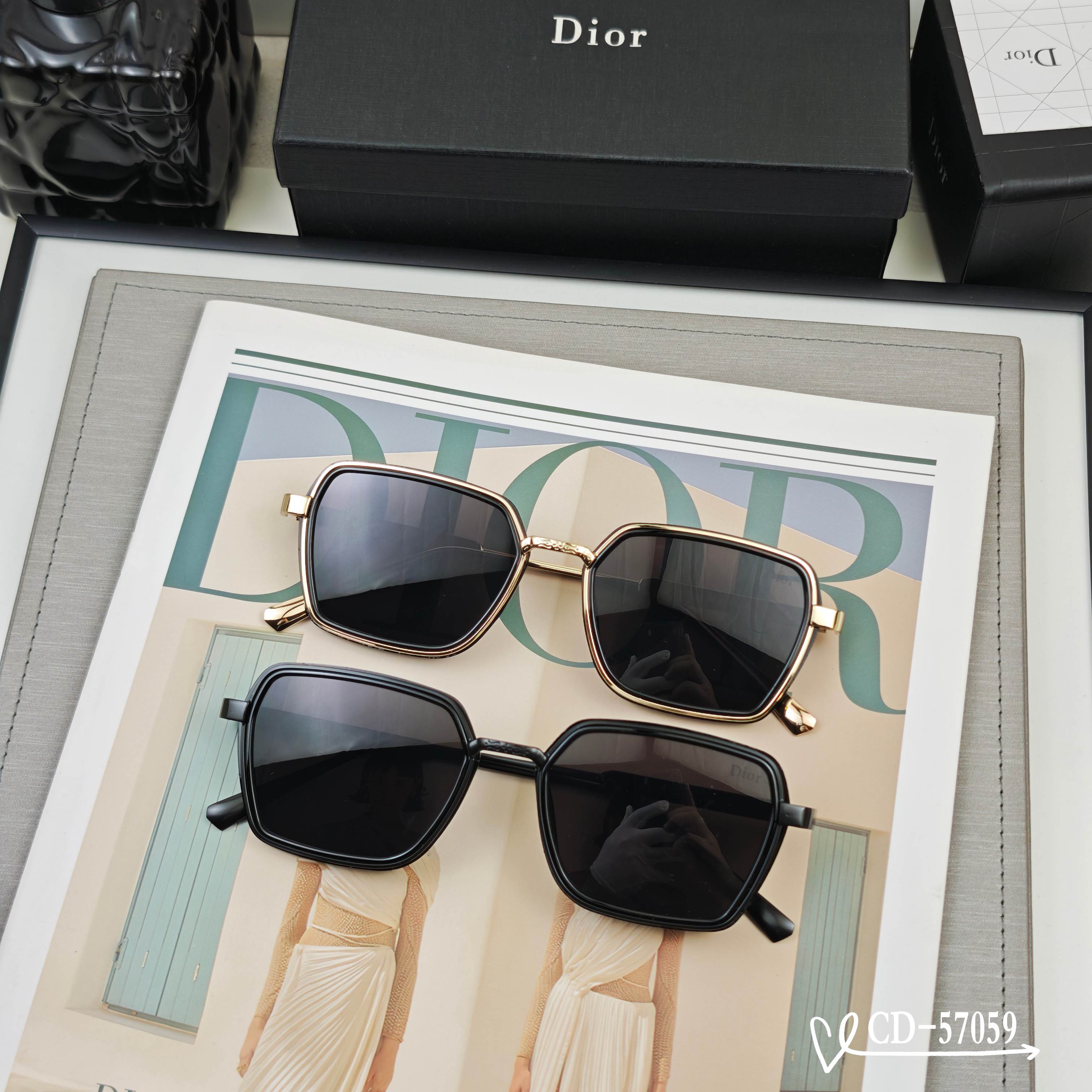 👓.【法国迪奥-DIOR】 🕶️.【宝丽来树脂偏光镜片】 ⭐️.【TR90镜架轻便佩戴舒适】 🌟.【si
