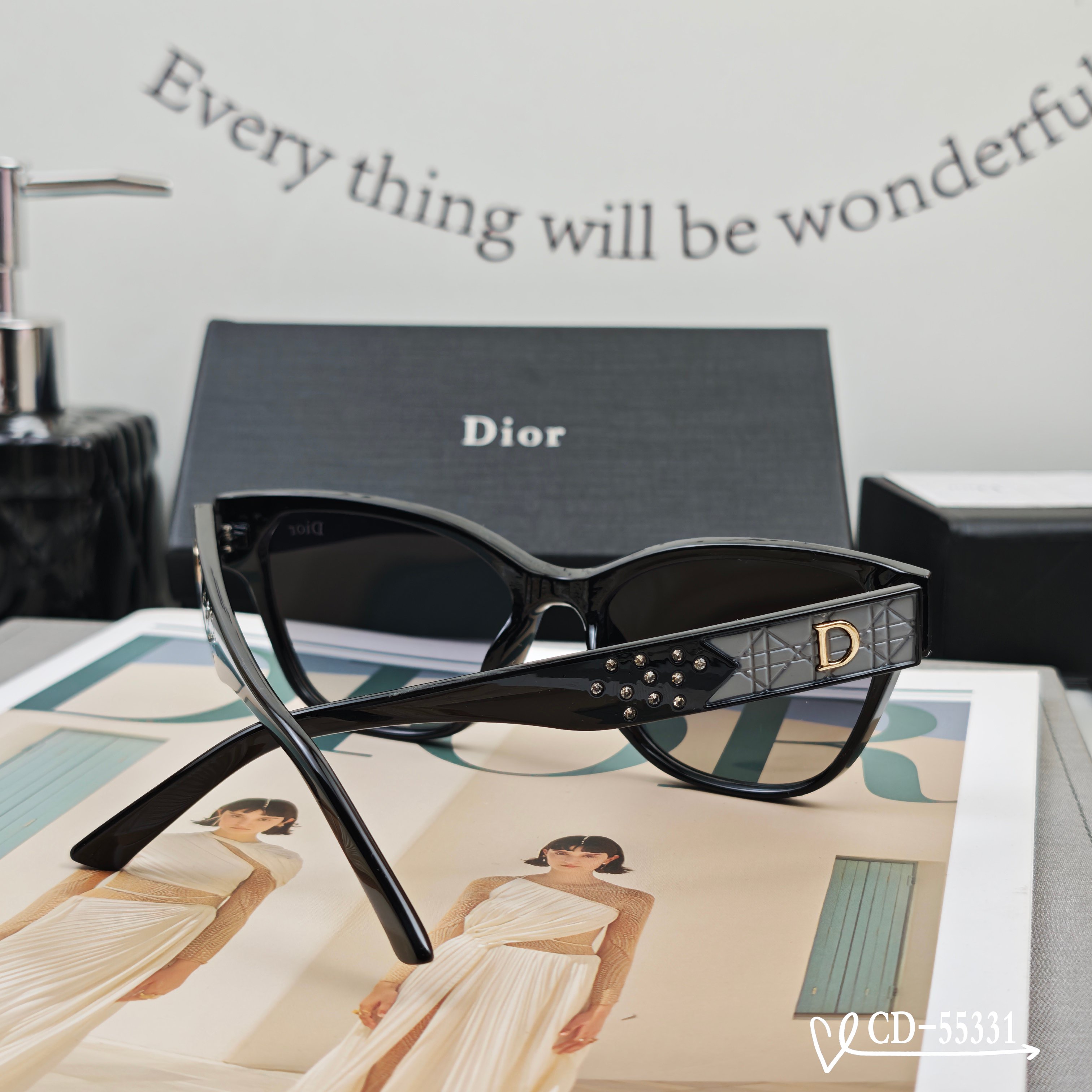 👓.【法国迪奥-DIOR】 🕶️.【宝丽来树脂偏光镜片】 ⭐️.【TR90镜架轻便佩戴舒适】 🌟.【si