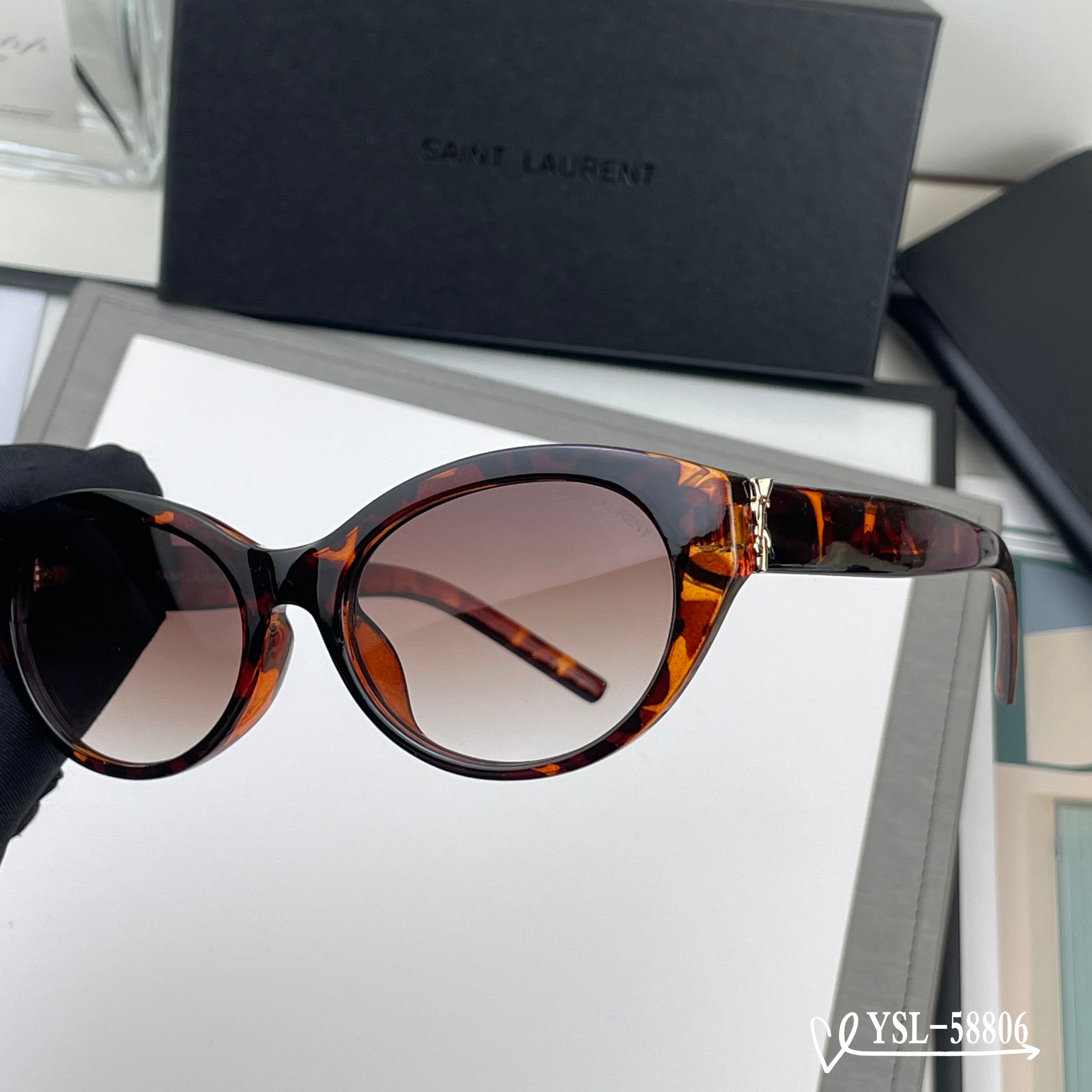 👓.【圣罗兰-ysl】 🕶.【宝丽来树脂高清镜片】 ⭐️ .【TR90镜架-轻便佩戴舒适】 🌟 .【si