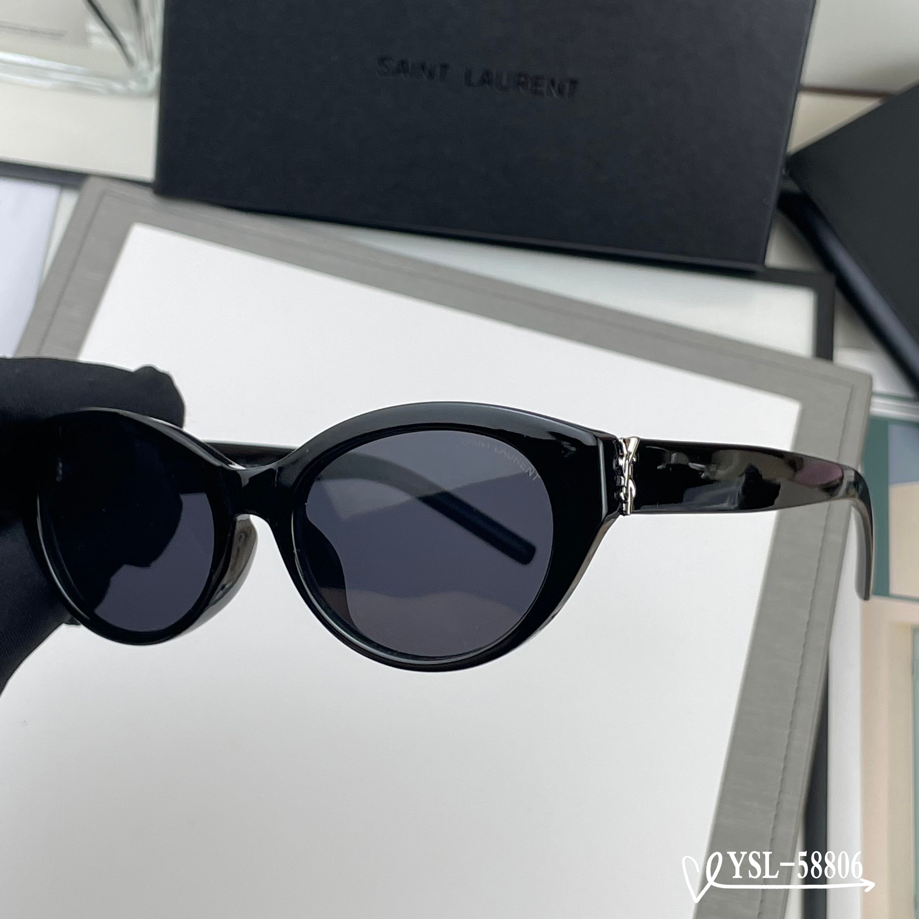 👓.【圣罗兰-ysl】 🕶.【宝丽来树脂高清镜片】 ⭐️ .【TR90镜架-轻便佩戴舒适】 🌟 .【si