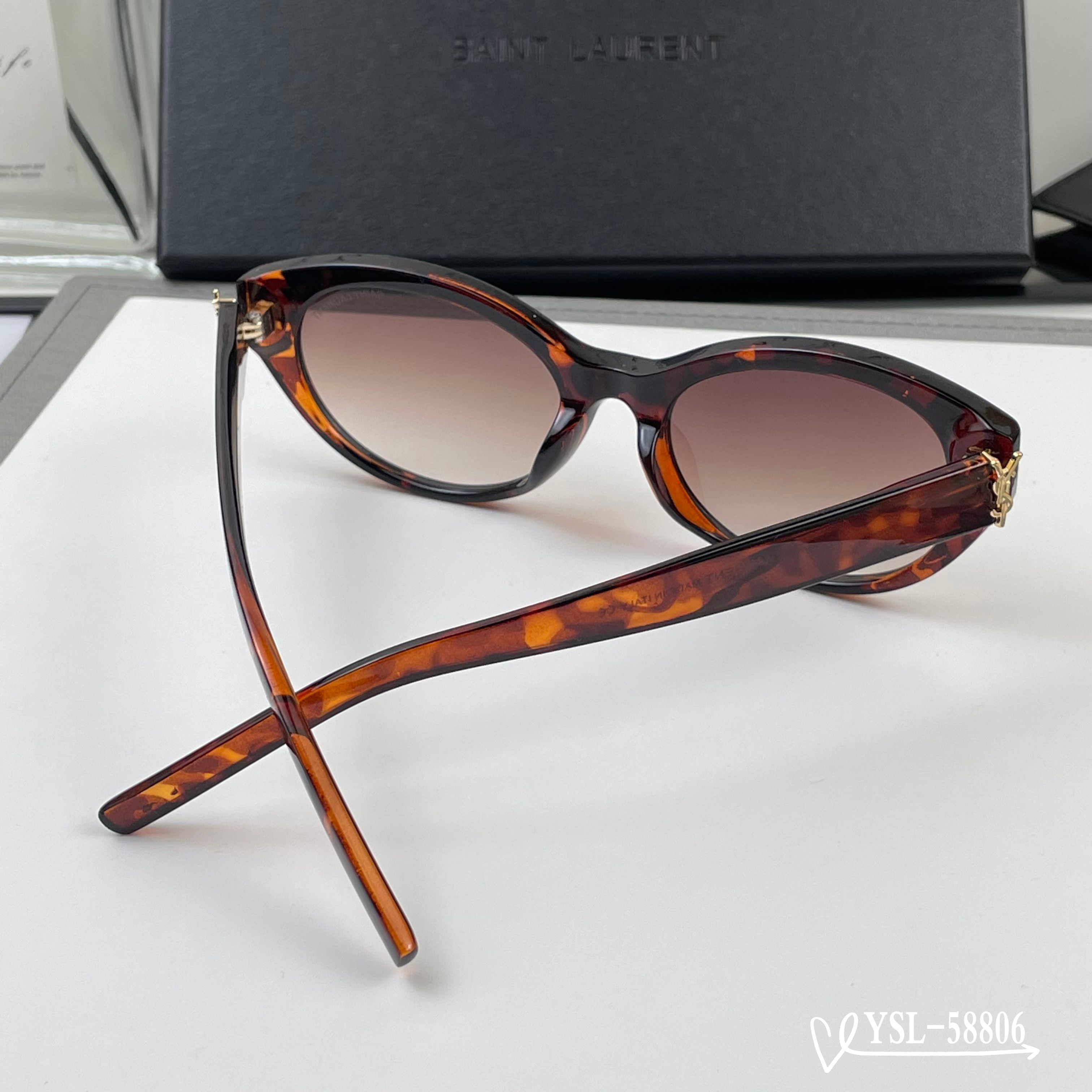 👓.【圣罗兰-ysl】 🕶.【宝丽来树脂高清镜片】 ⭐️ .【TR90镜架-轻便佩戴舒适】 🌟 .【si