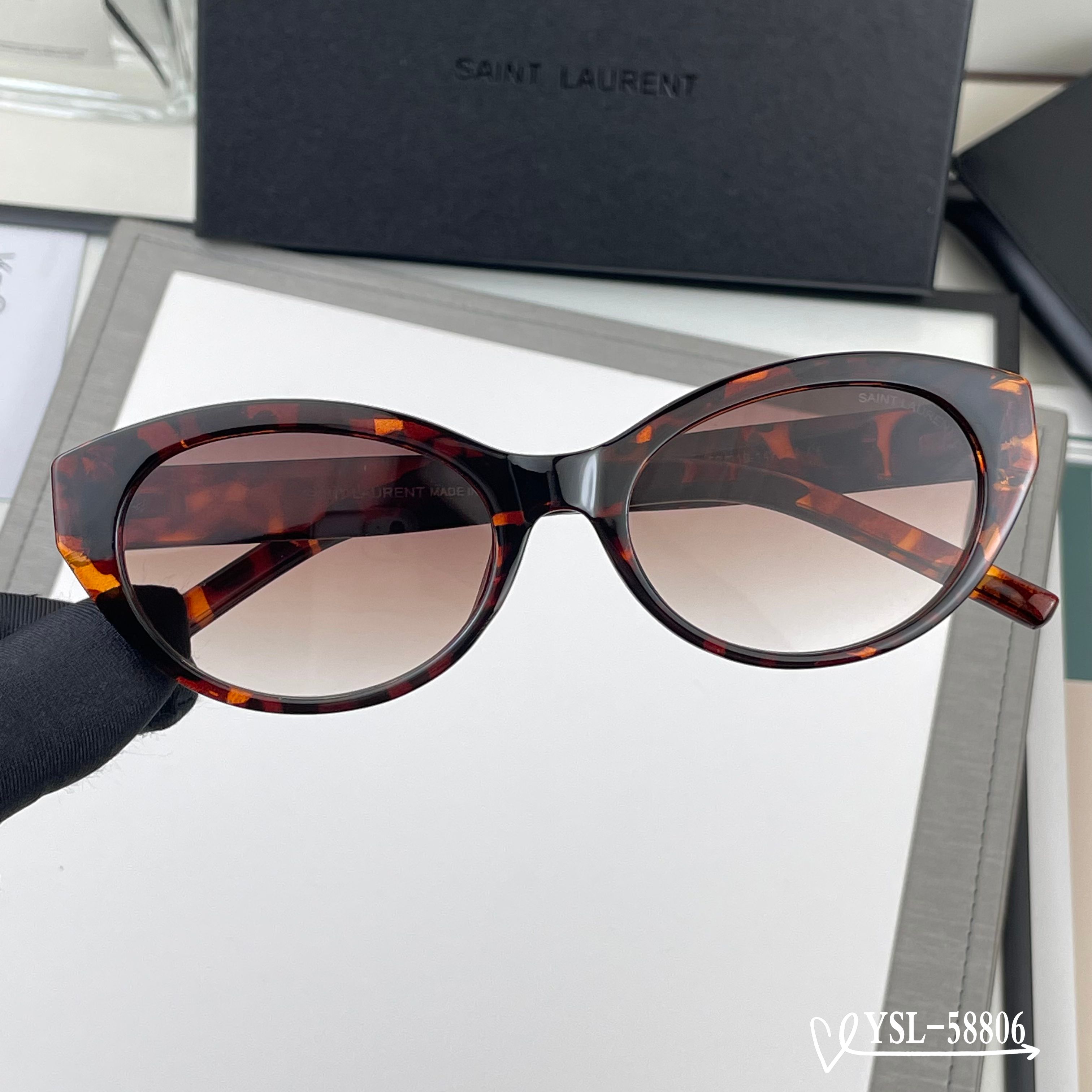 👓.【圣罗兰-ysl】 🕶.【宝丽来树脂高清镜片】 ⭐️ .【TR90镜架-轻便佩戴舒适】 🌟 .【si