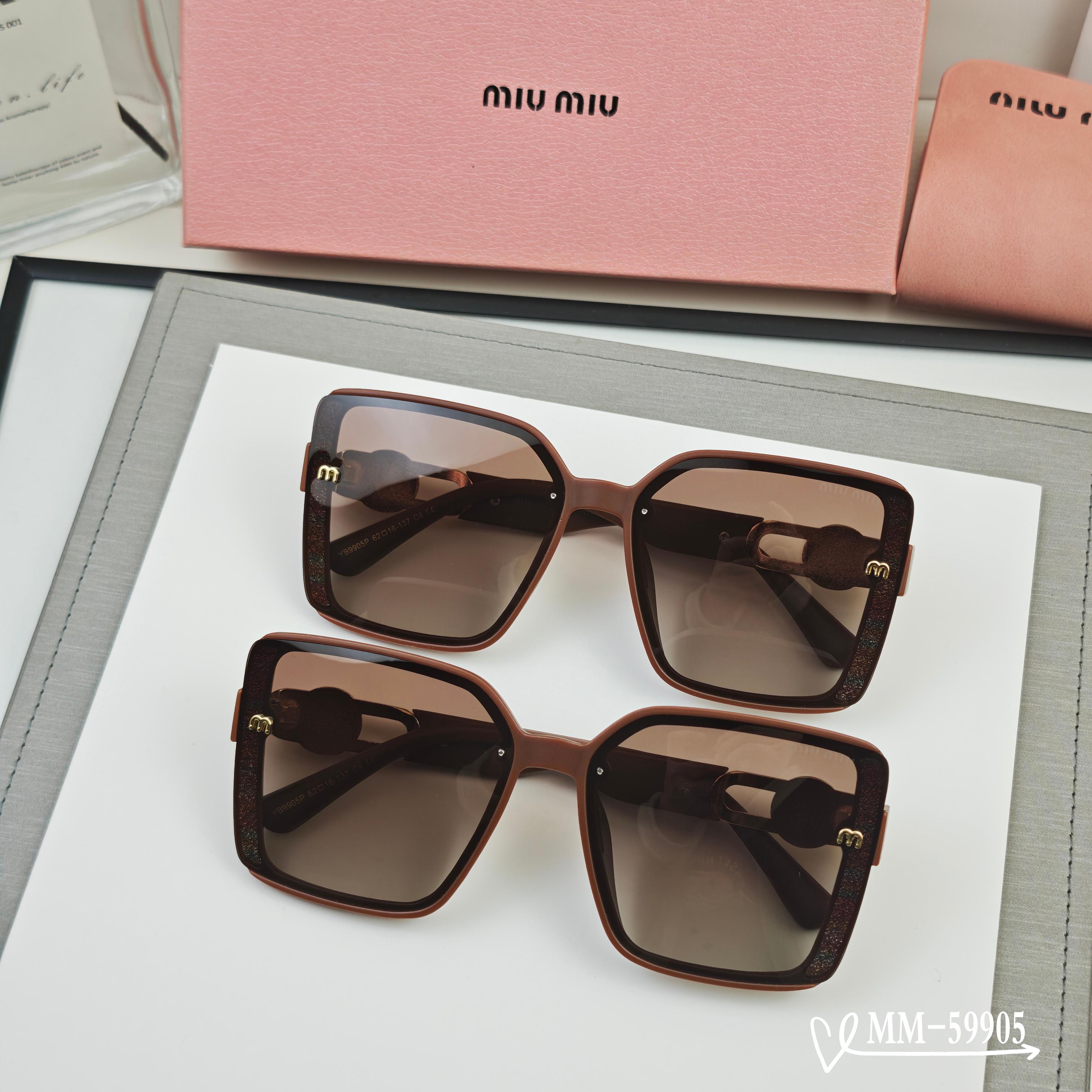 👓.【意大利谬谬-miumiu】 🕶.【宝丽来树脂偏光镜片】 ⭐️.【TR90镜架轻便佩戴舒适】 🌟.【
