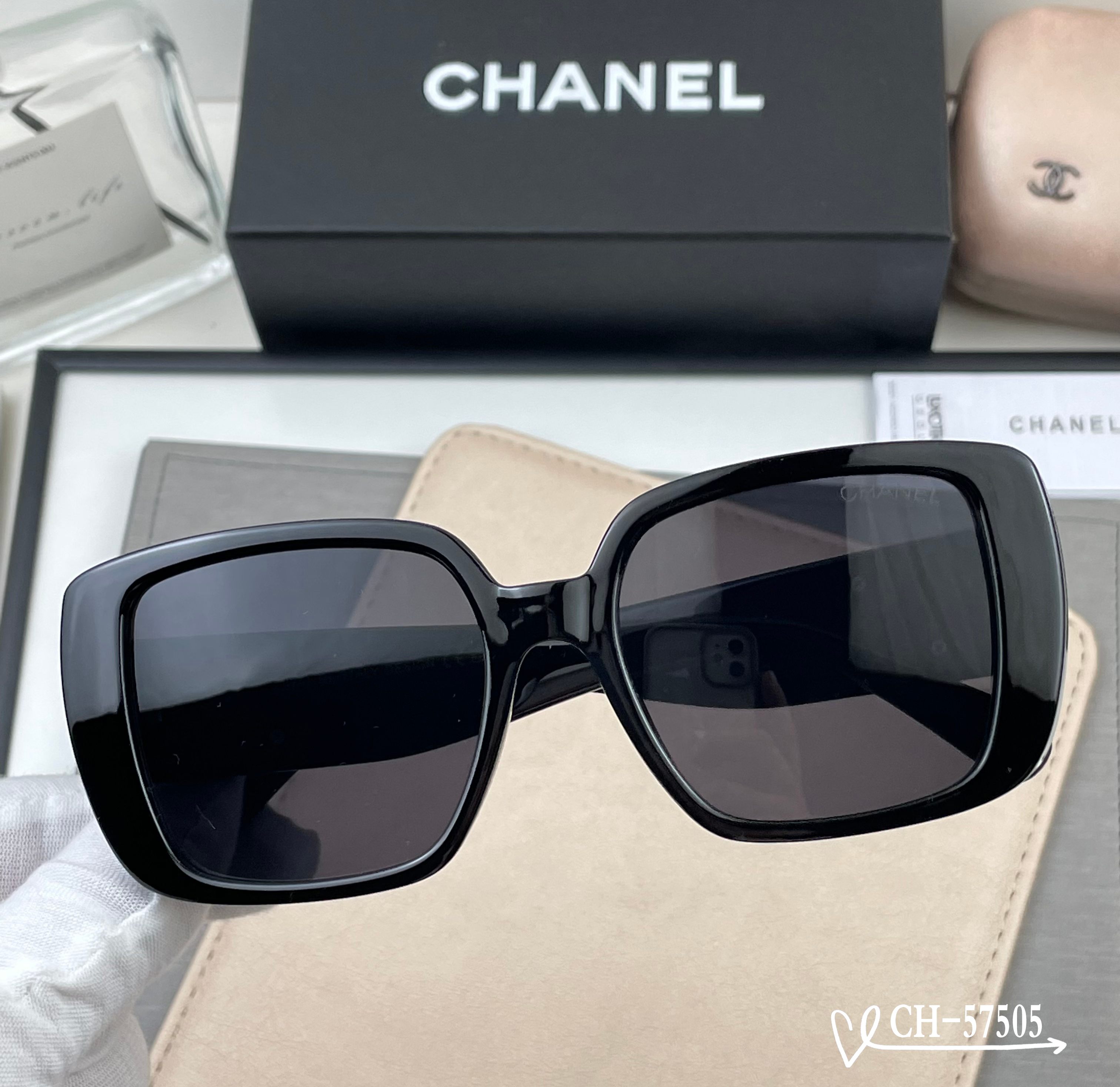 👓.【法国香奈儿-CHANEL】 🕶.【宝丽来树脂高清镜片】 ⭐️.【TR镜架-轻便佩戴舒适】 🌟.【s