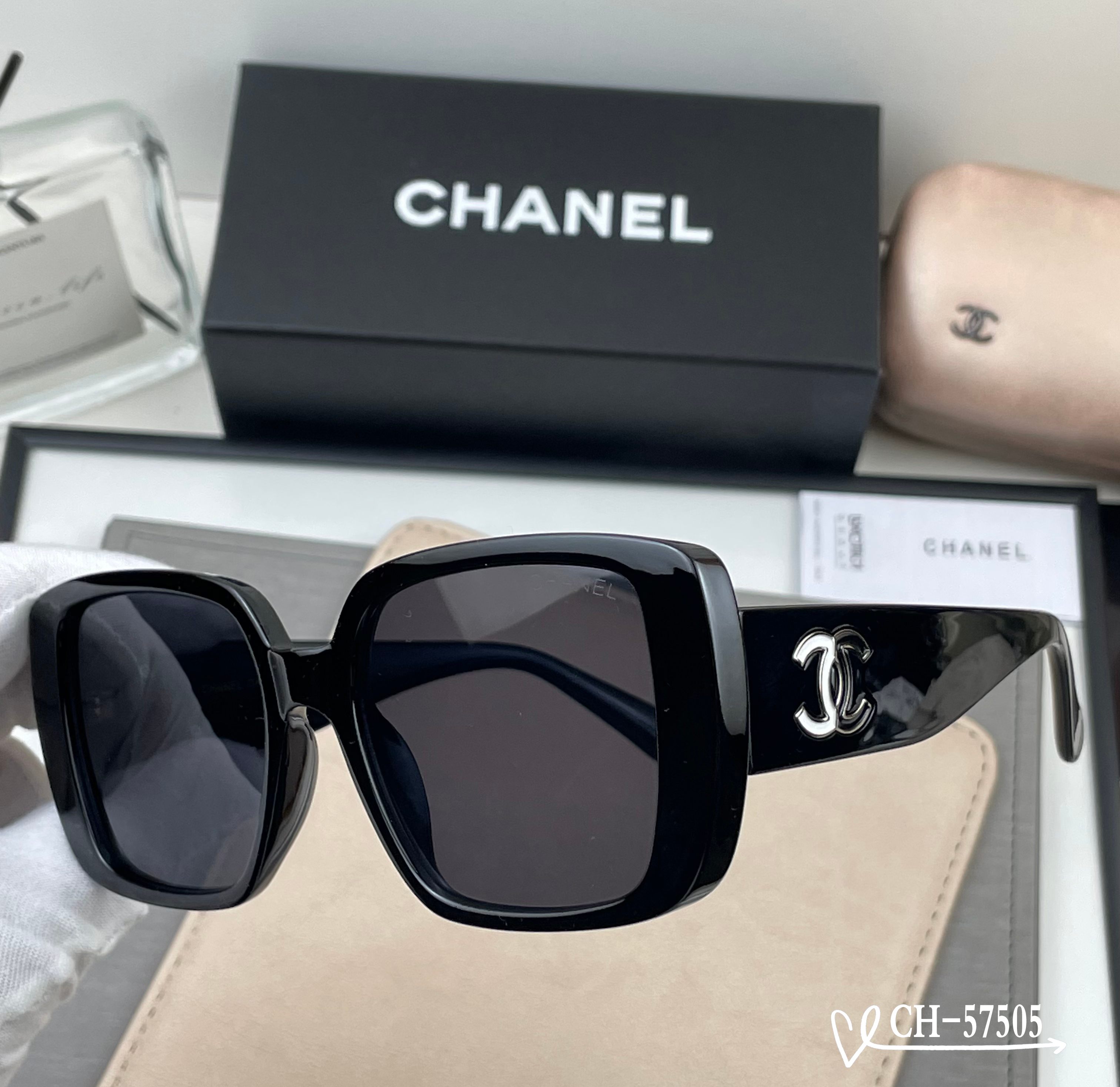 👓.【法国香奈儿-CHANEL】 🕶.【宝丽来树脂高清镜片】 ⭐️.【TR镜架-轻便佩戴舒适】 🌟.【s