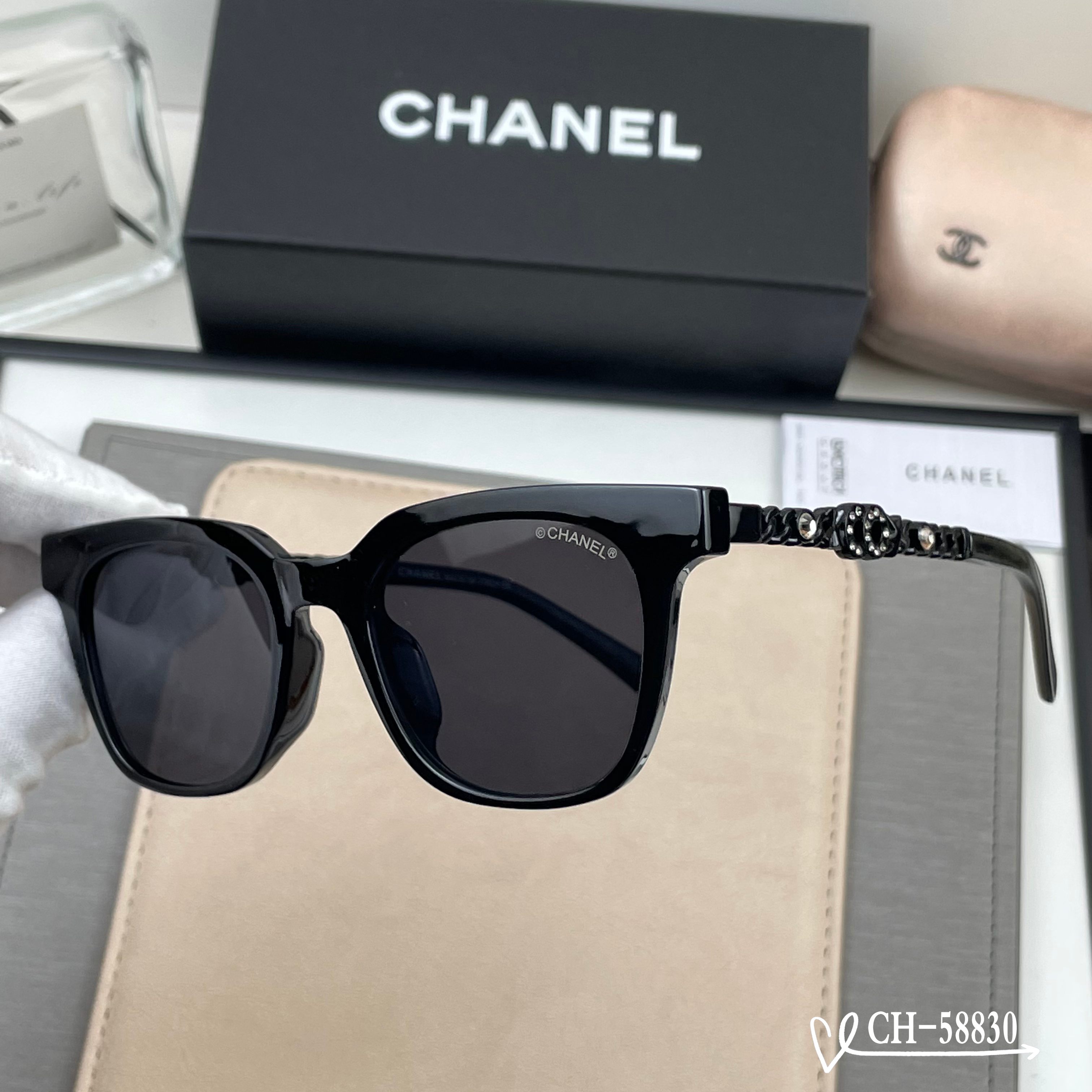 👓.【法国香奈儿-CHANEL】 🕶.【宝丽来树脂高清镜片】 ⭐️.【TR镜架-轻便佩戴舒适】 🌟.【s