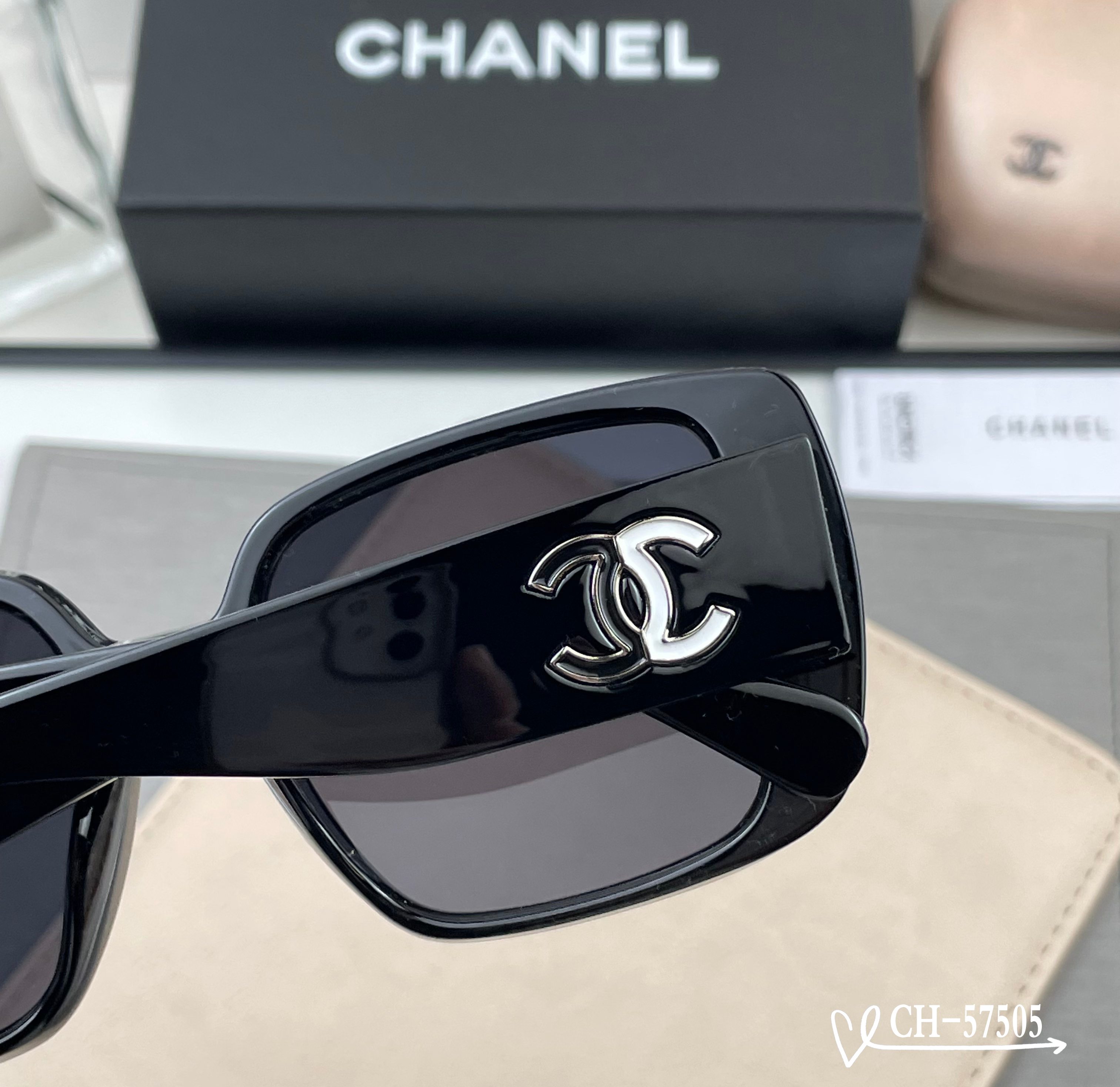 👓.【法国香奈儿-CHANEL】 🕶.【宝丽来树脂高清镜片】 ⭐️.【TR镜架-轻便佩戴舒适】 🌟.【s