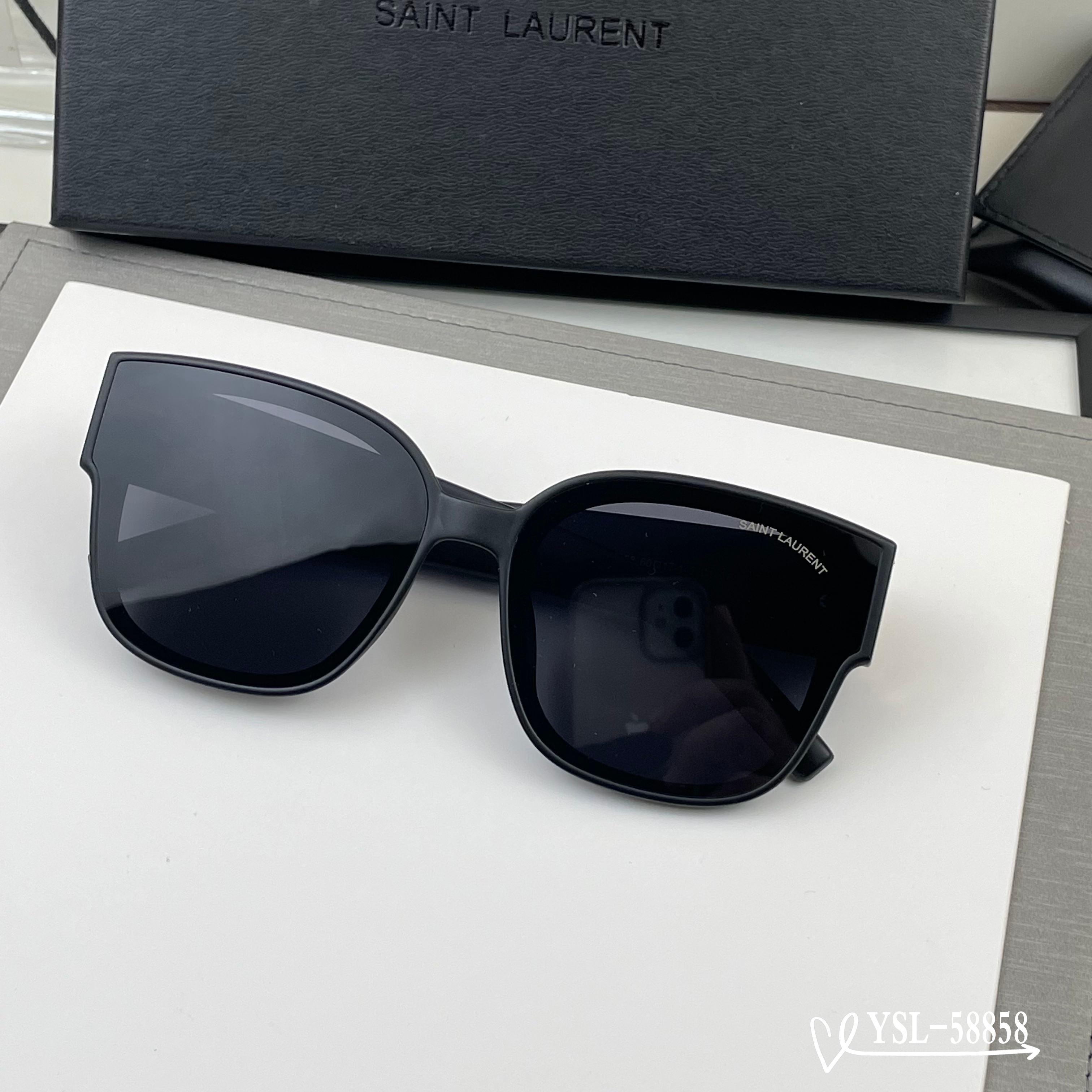 👓.【圣罗兰-ysl】 🕶.【宝丽来树脂高清镜片】 ⭐️ .【TR90镜架-轻便佩戴舒适】 🌟 .【si