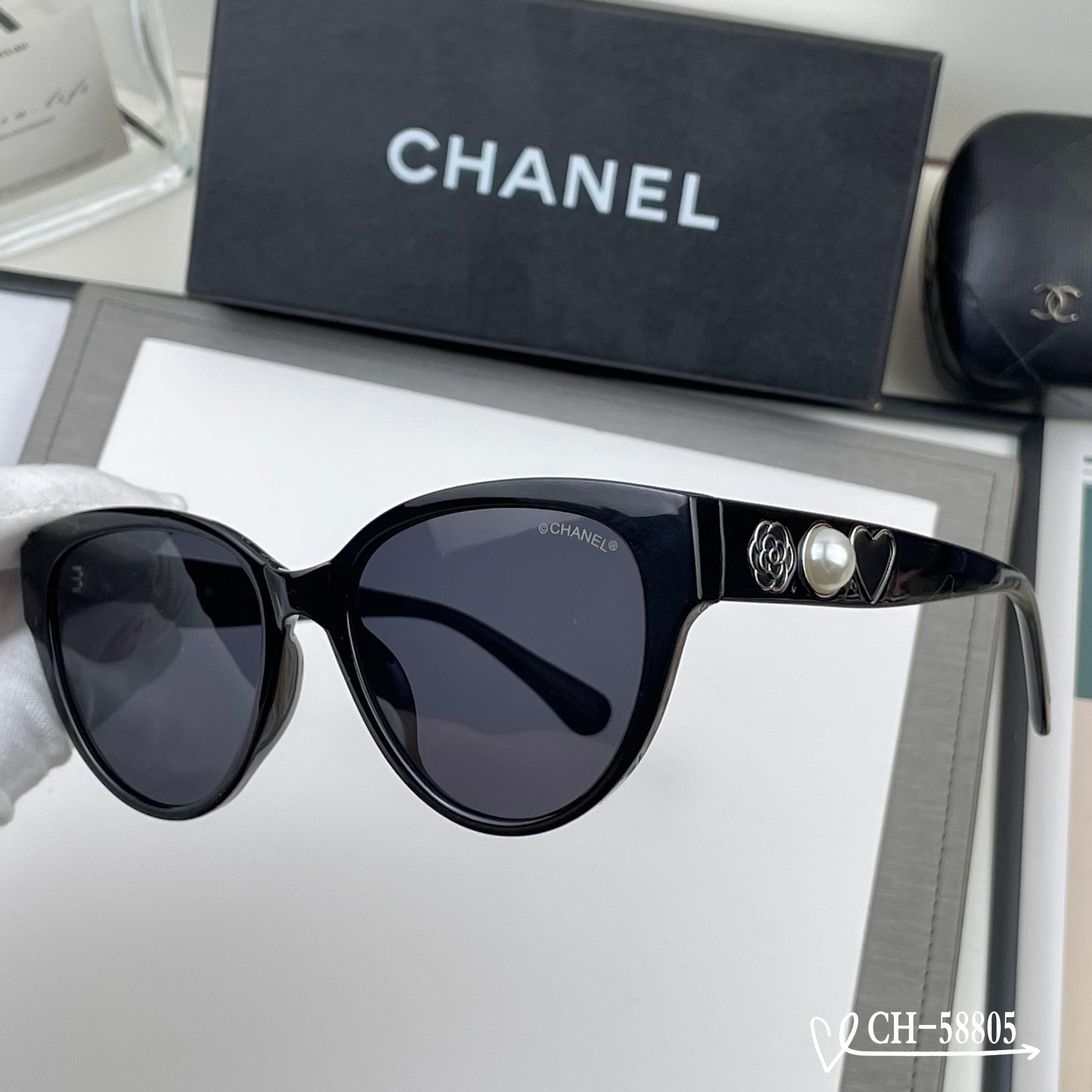 👓.【法国香奈儿-CHANEL】 🕶.【宝丽来树脂高清镜片】 ⭐️.【TR镜架-轻便佩戴舒适】 🌟.【s