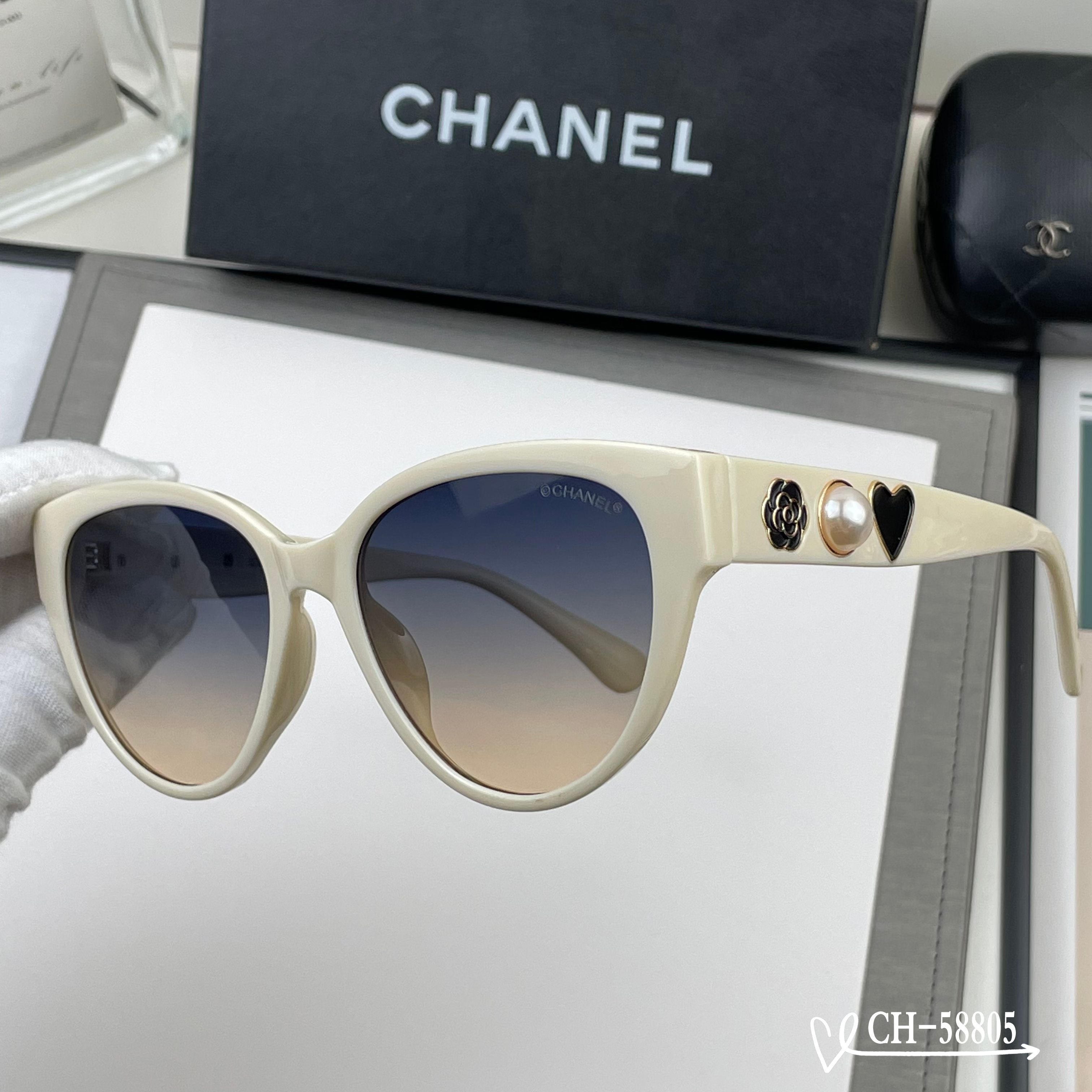 👓.【法国香奈儿-CHANEL】 🕶.【宝丽来树脂高清镜片】 ⭐️.【TR镜架-轻便佩戴舒适】 🌟.【s