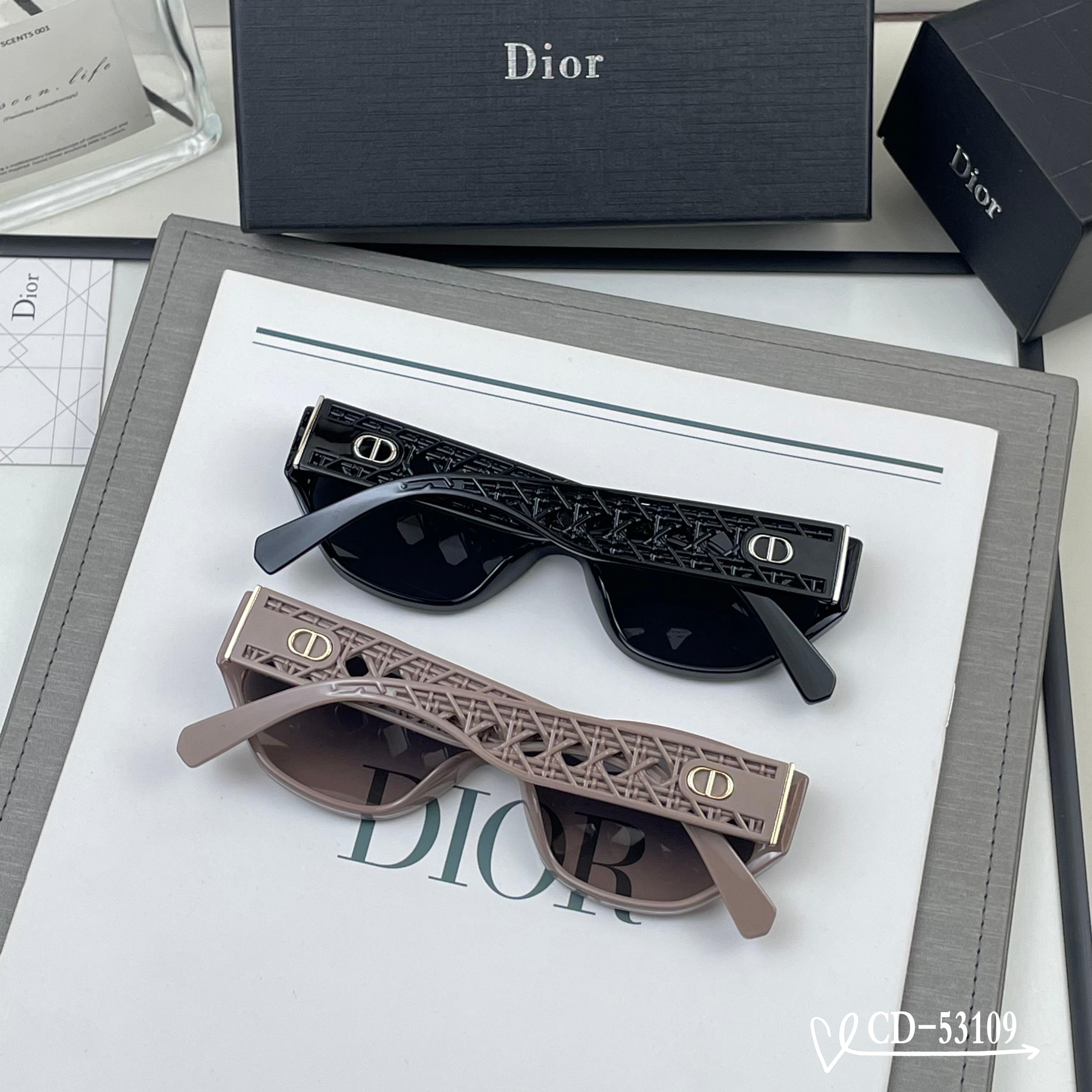 👓.【法国迪奥-DIOR】 🕶️.【宝丽来树脂偏光镜片】 ⭐️.【TR90镜架轻便佩戴舒适】 🌟.【si