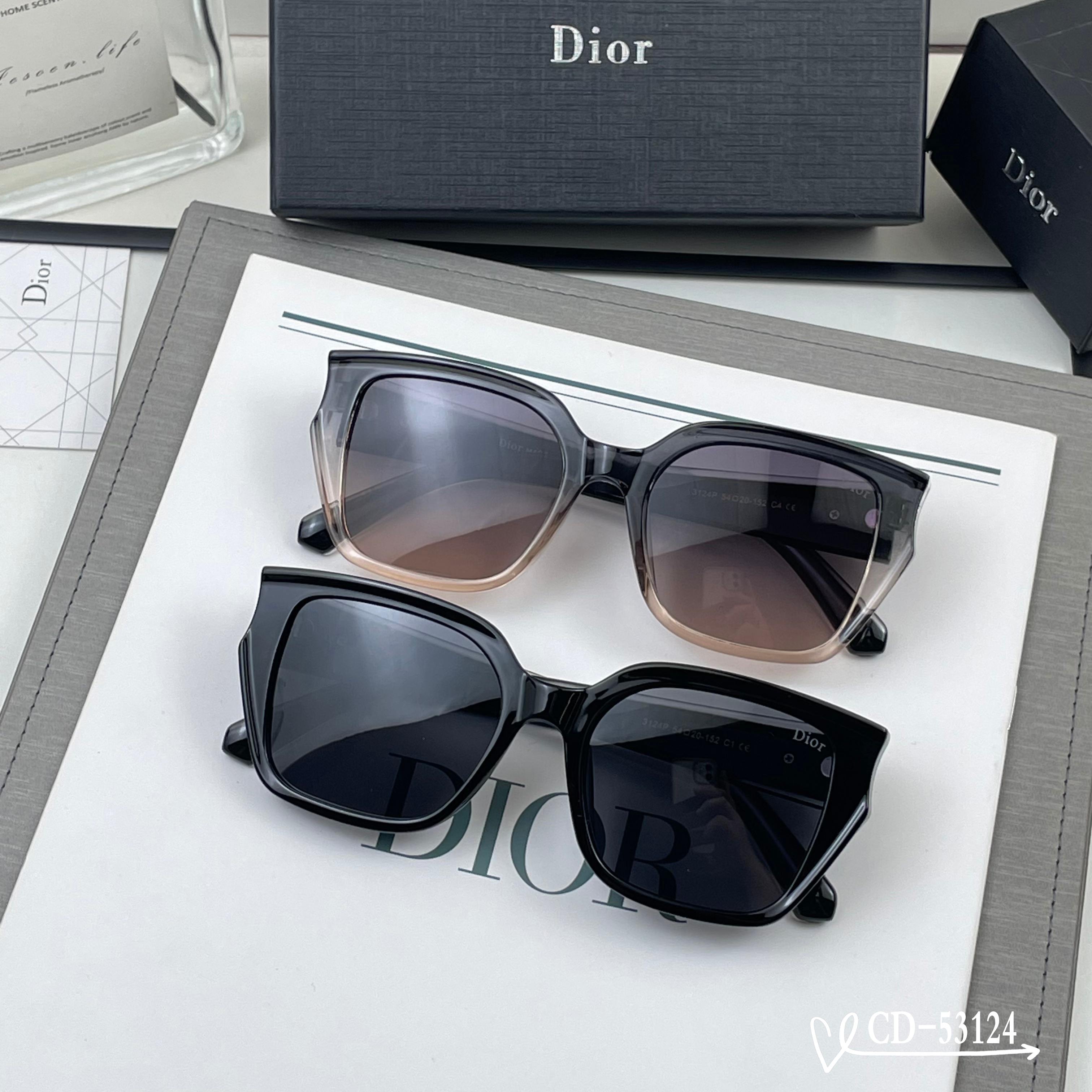 👓.【法国迪奥-DIOR】 🕶️.【宝丽来树脂偏光镜片】 ⭐️.【TR90镜架轻便佩戴舒适】 🌟.【si
