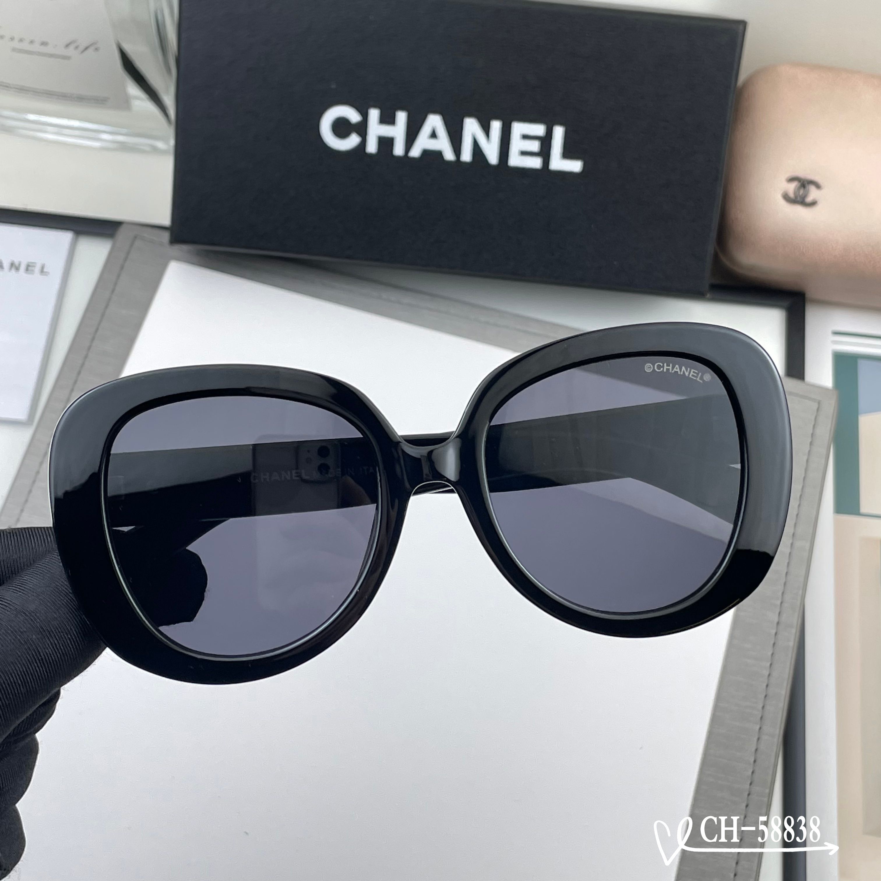 👓.【法国香奈儿-CHANEL】 🕶.【宝丽来树脂高清镜片】 ⭐️.【TR镜架-轻便佩戴舒适】 🌟.【s