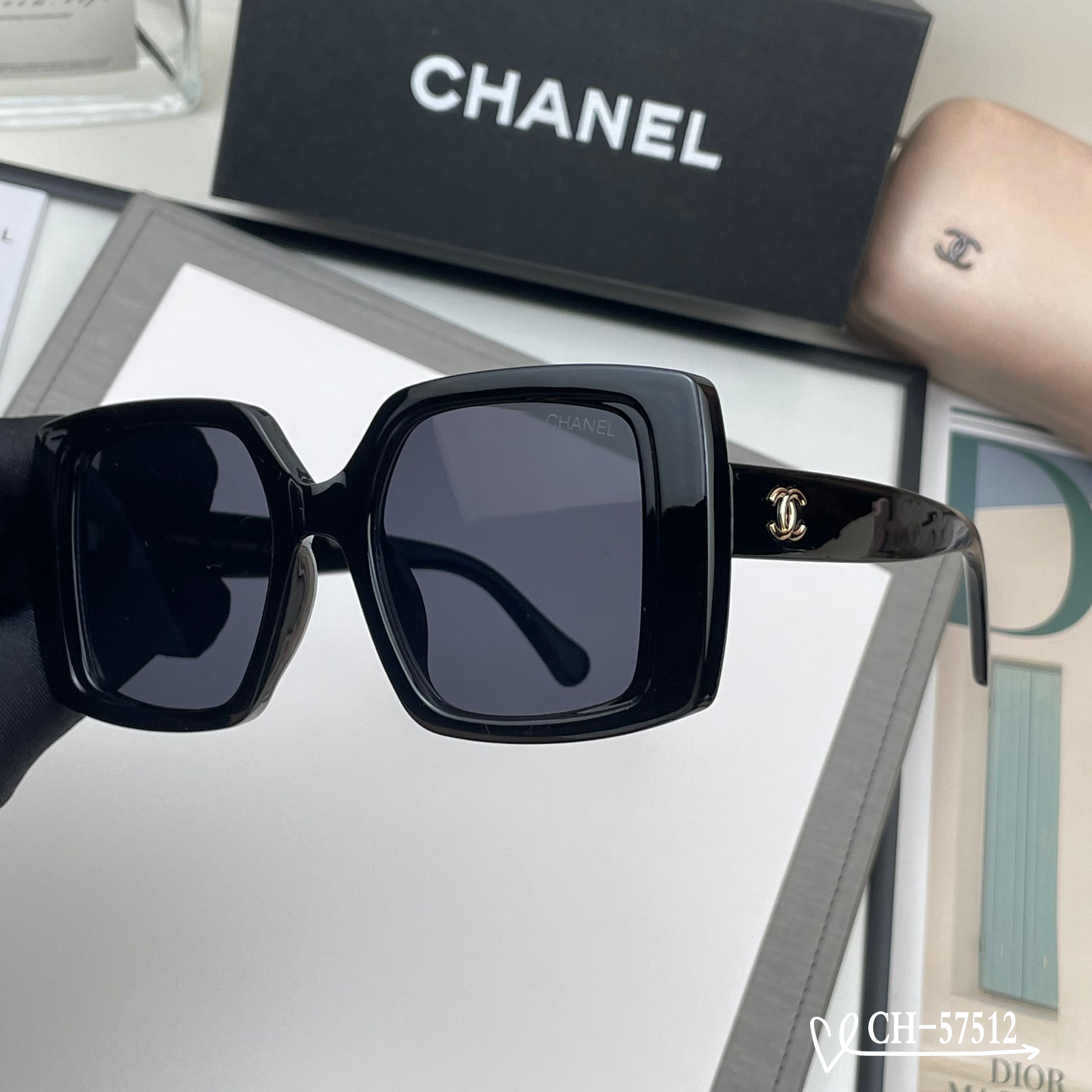 👓.【法国香奈儿-CHANEL】 🕶.【宝丽来树脂高清镜片】 ⭐️.【TR镜架-轻便佩戴舒适】 🌟.【s