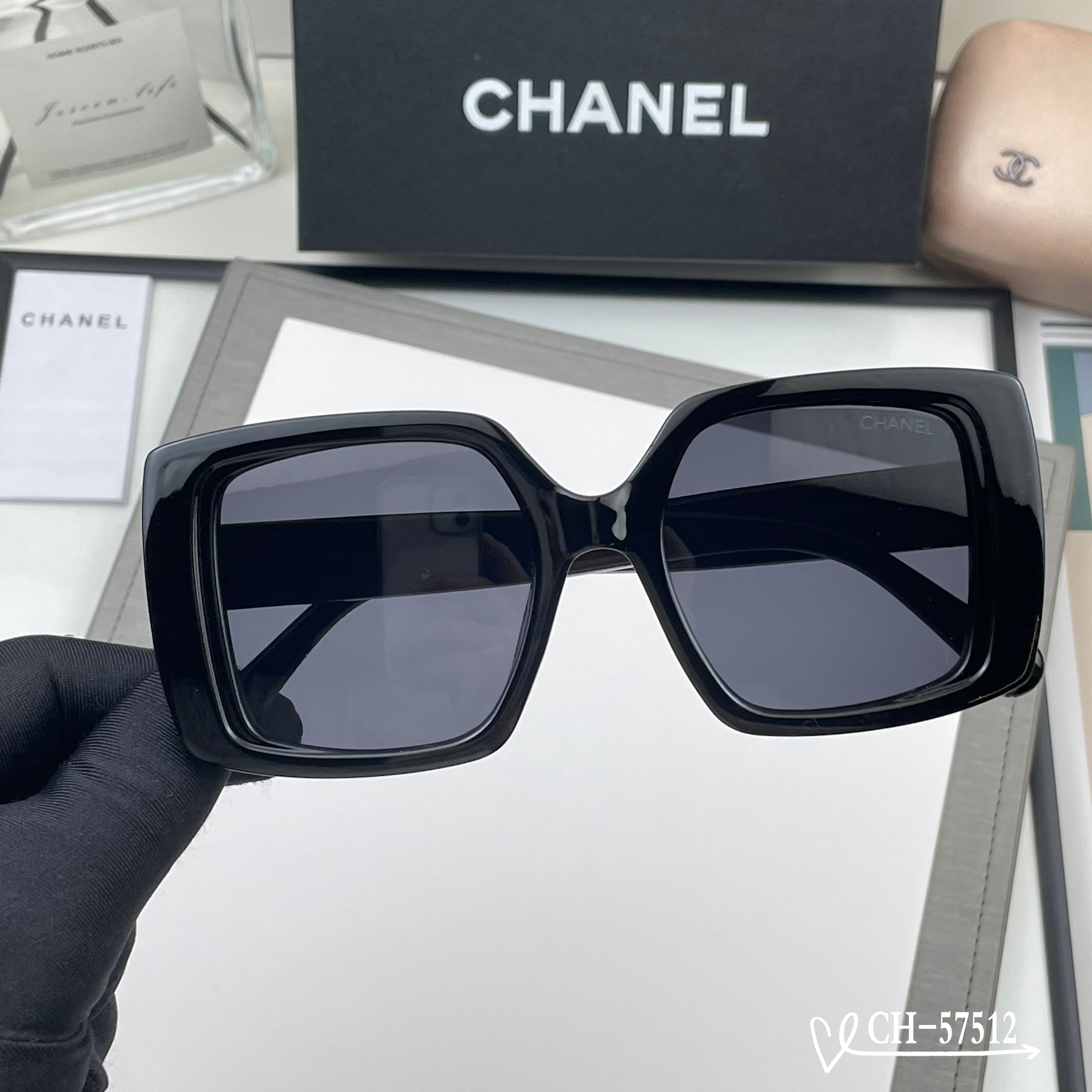 👓.【法国香奈儿-CHANEL】 🕶.【宝丽来树脂高清镜片】 ⭐️.【TR镜架-轻便佩戴舒适】 🌟.【s