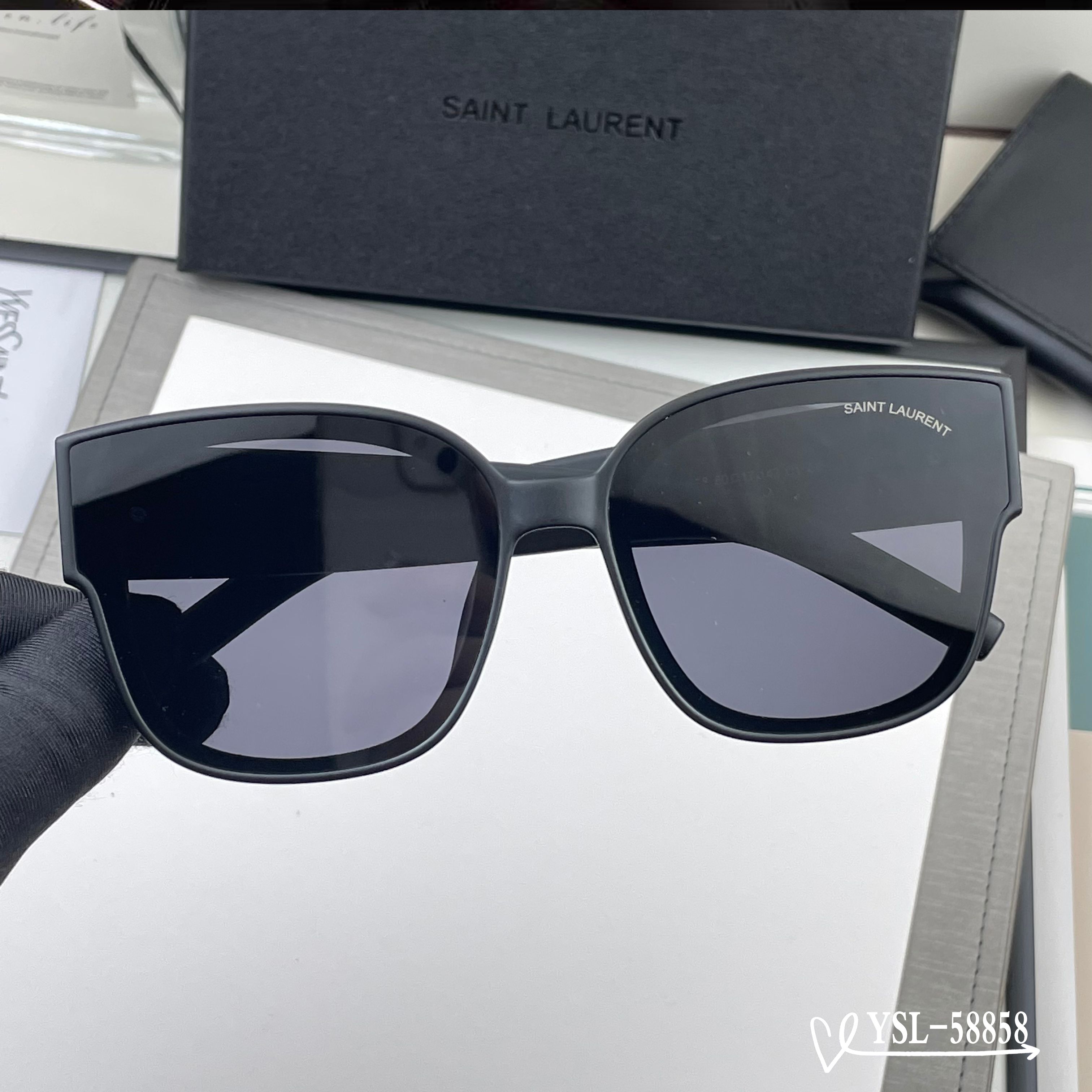 👓.【圣罗兰-ysl】         🕶.【宝丽来树脂高清镜片】         ⭐️ .【TR90镜