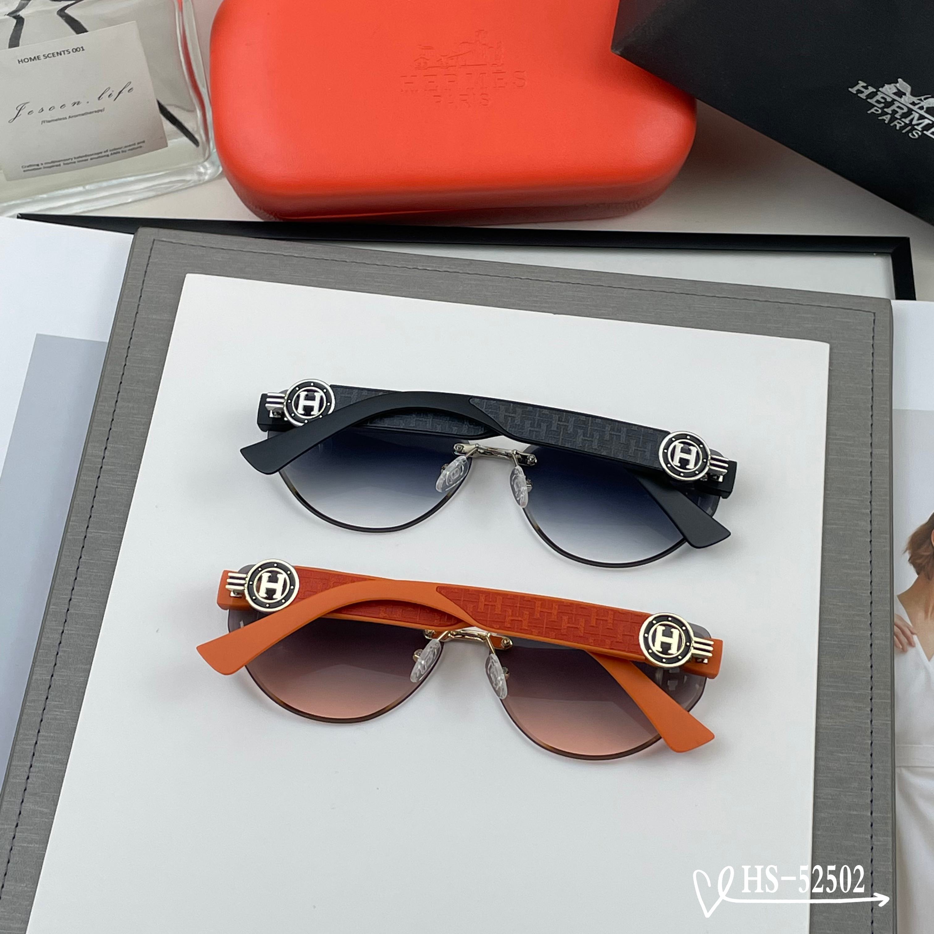 👓.【爱马仕-HERMES】 🕶.【宝丽来树脂偏光镜片】 ⭐️.【TR90镜架轻便佩戴舒适】 🌟.【si