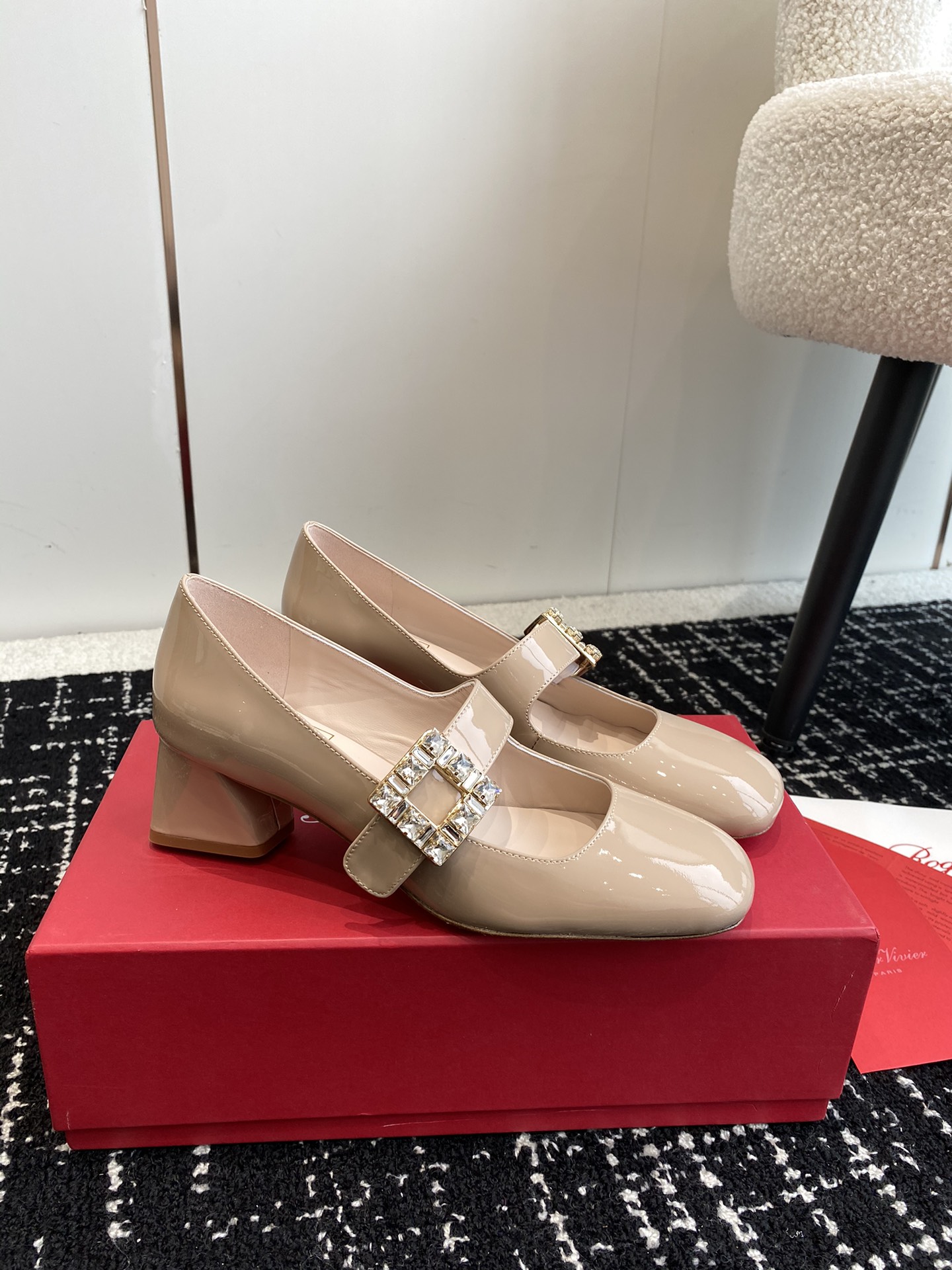 [Roger Vivier Women