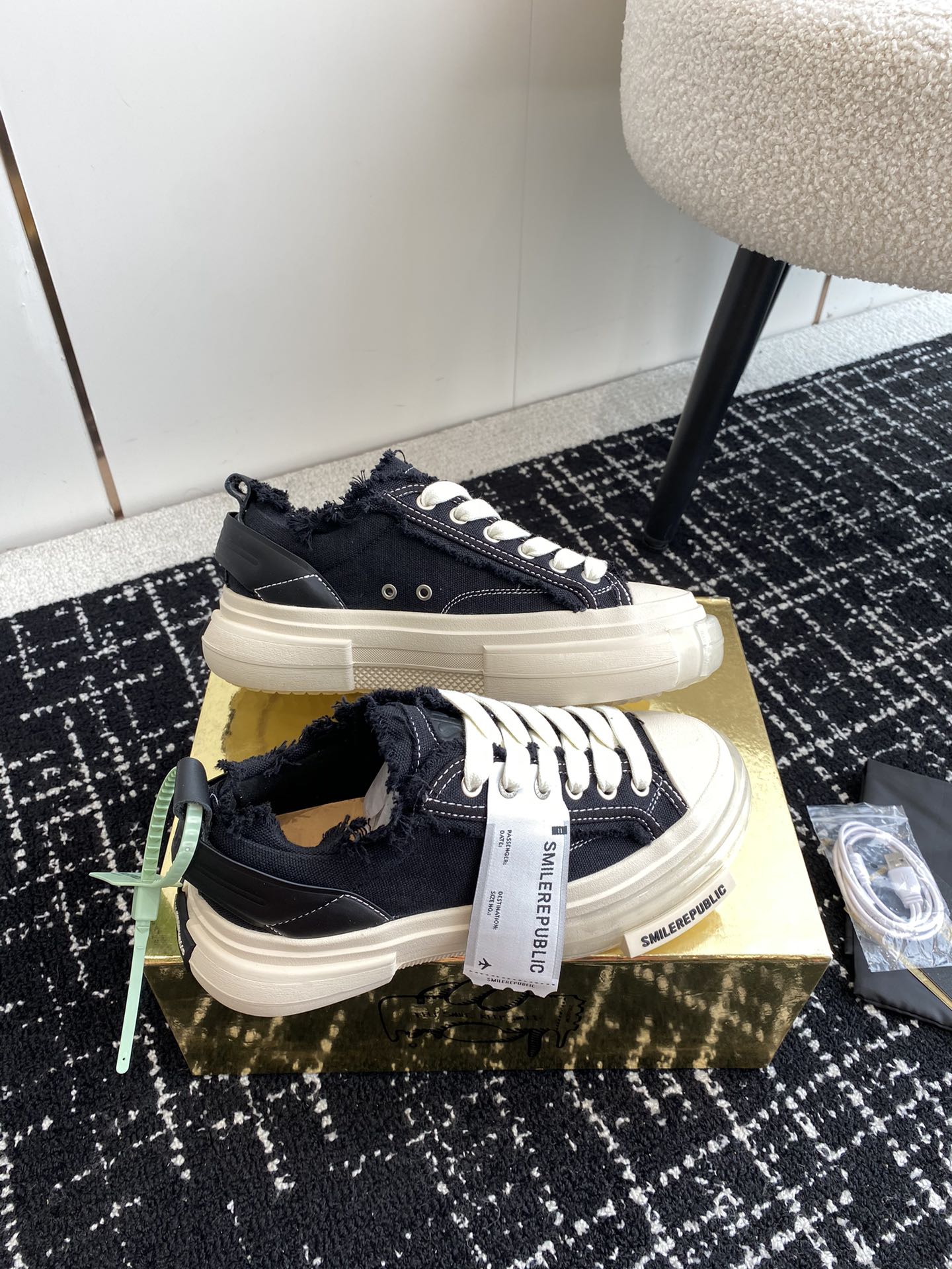 SMILEREPUBLIC Seon Jian Canvas Shoes: Retro Style for Couples’ Leisure Sneakers - 图片 4