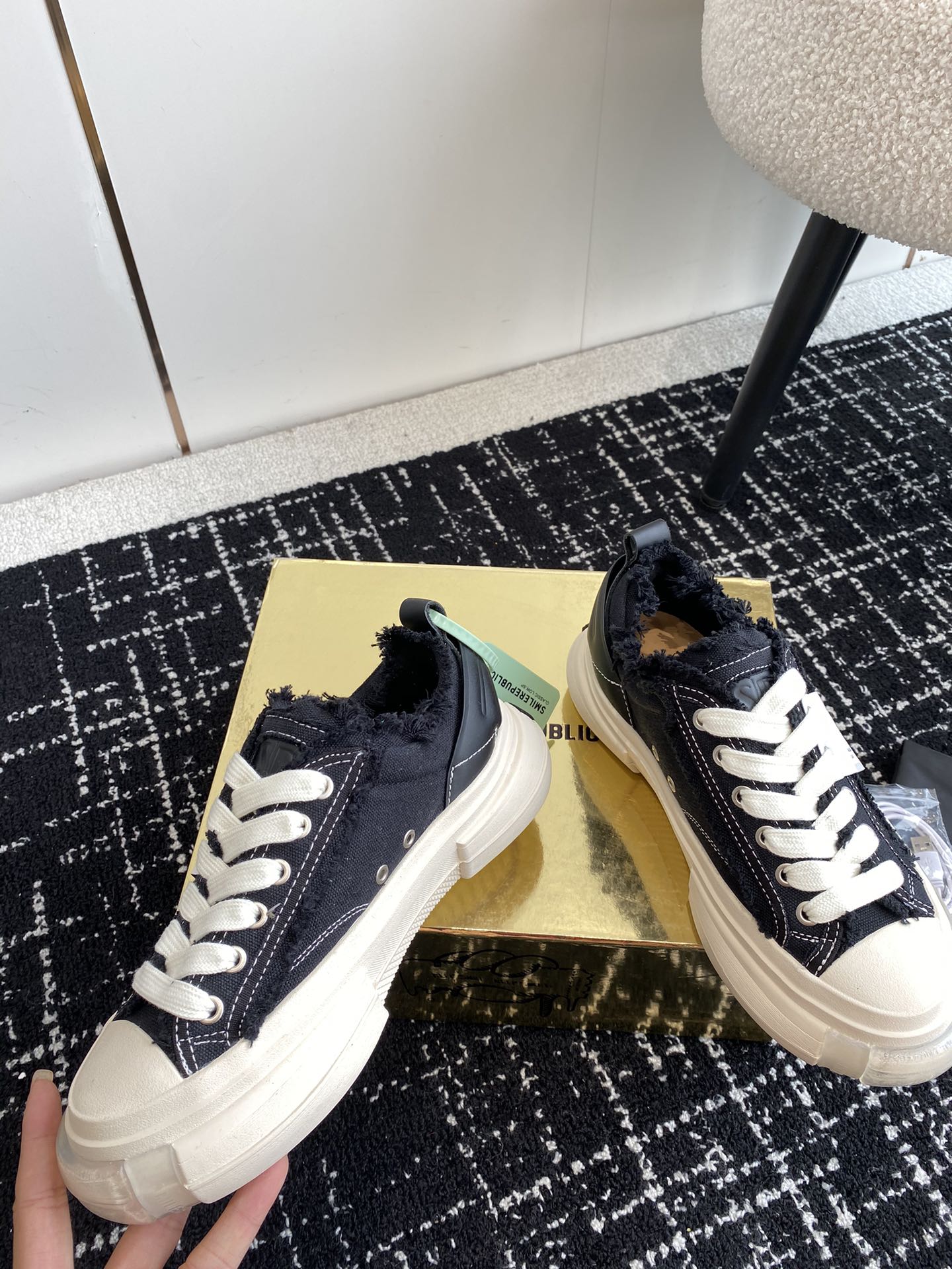 SMILEREPUBLIC Seon Jian Canvas Shoes: Retro Style for Couples’ Leisure Sneakers - 图片 6