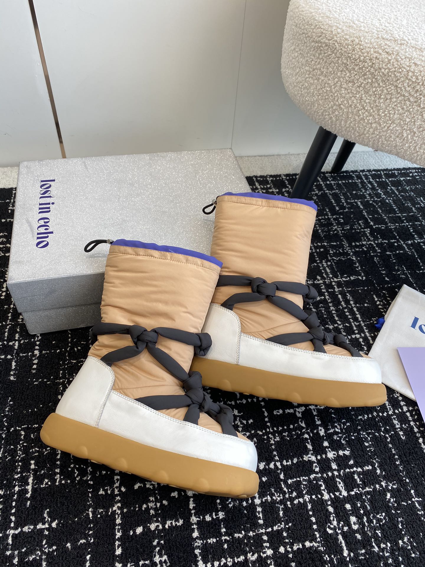 Unique Snow Boots Series by Substitute: Stylish Design from Small Designers with Custom Leather and Wool. - 图片 4