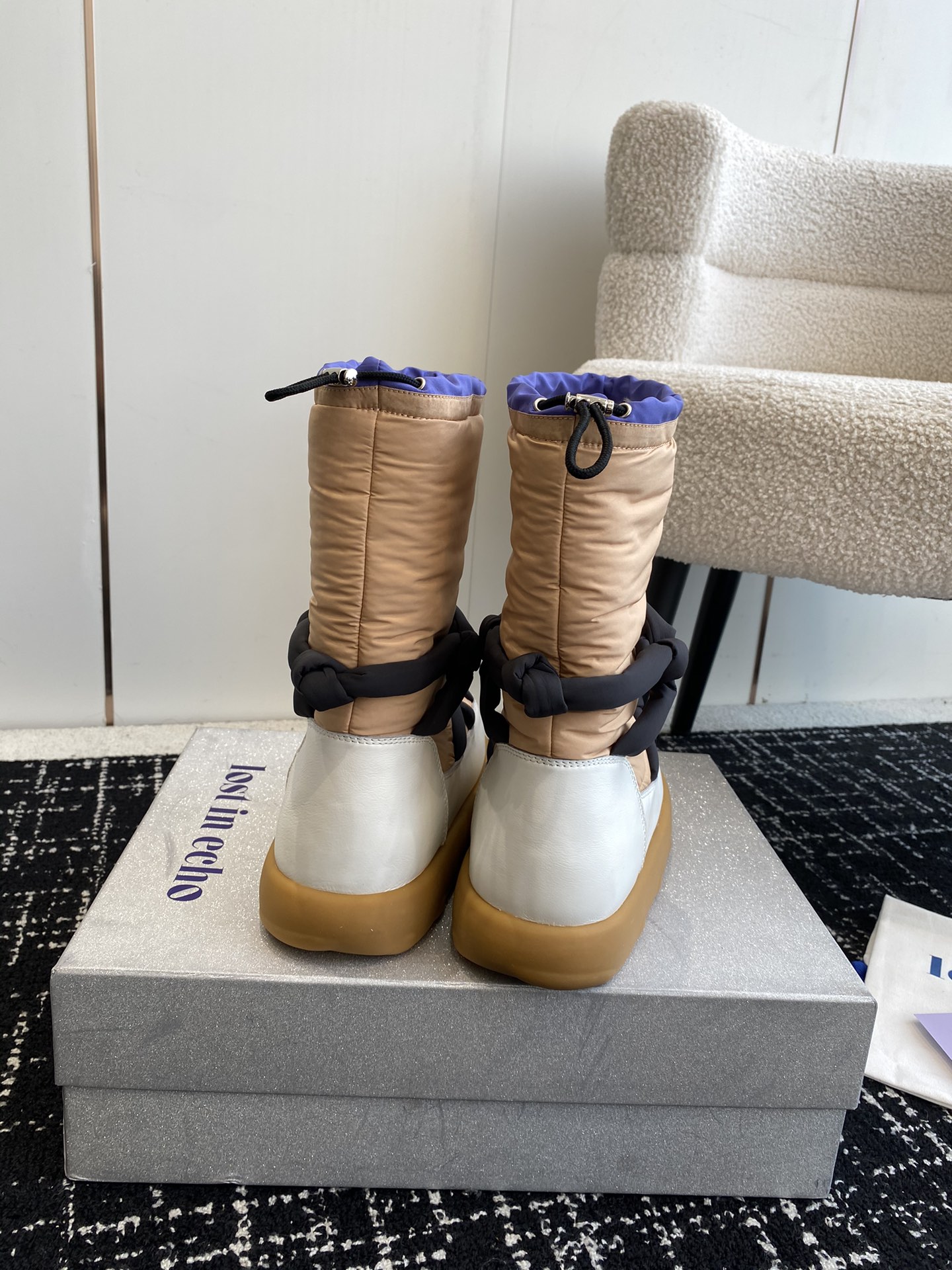 Unique Snow Boots Series by Substitute: Stylish Design from Small Designers with Custom Leather and Wool. - 图片 8