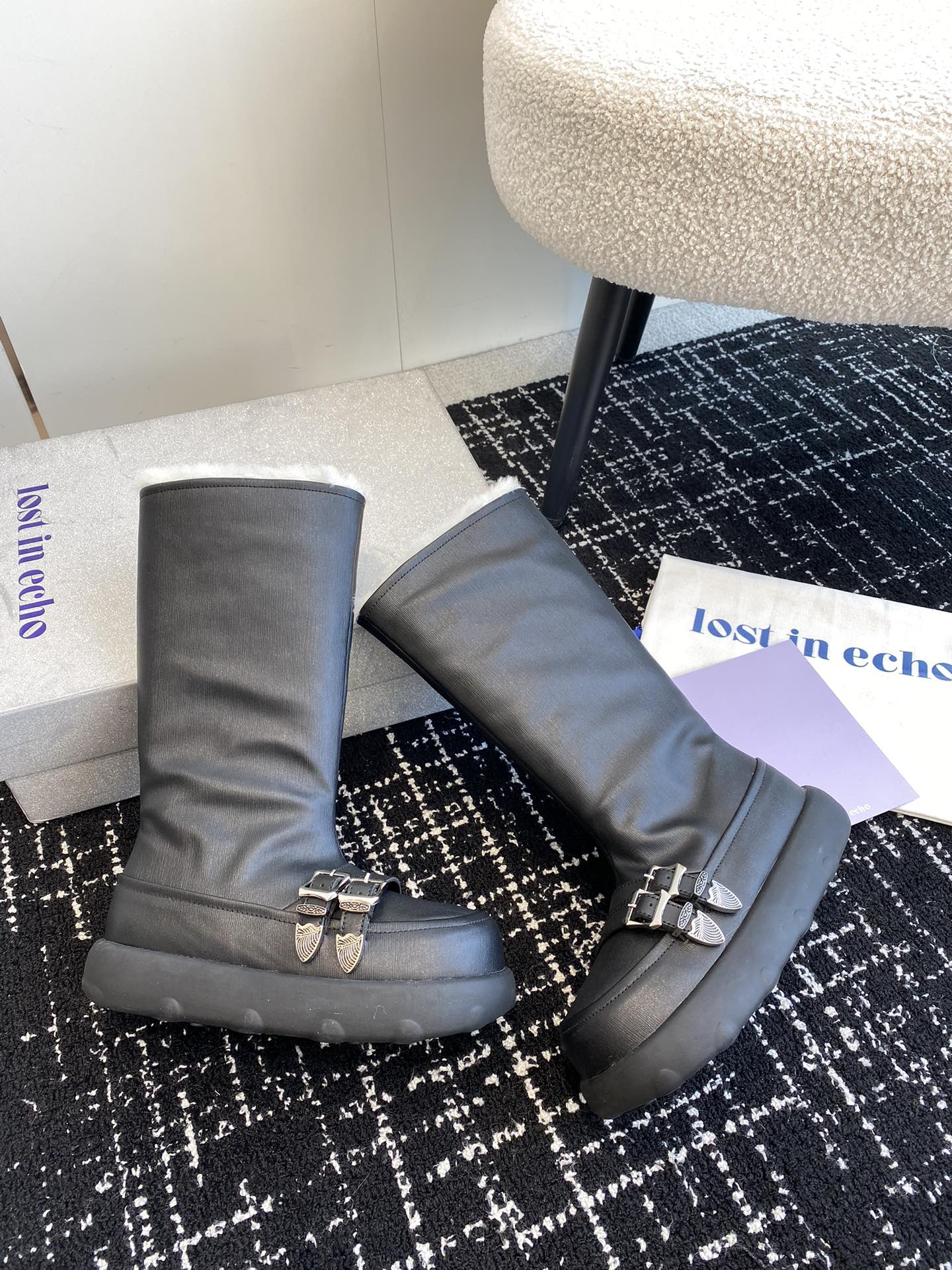 Unique Snow Boots Series by Substitute: Handcrafted with Fine Leather and Pure Wool - 图片 3