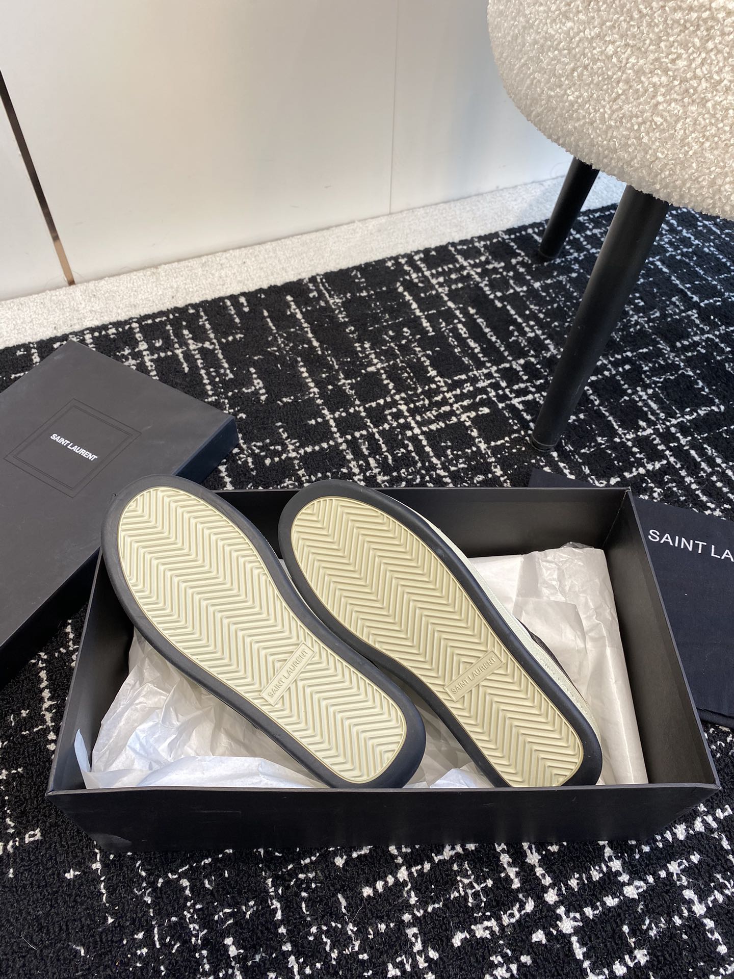 SAINT LAURENT White Low-Band Sneakers Review – Toshio-sensei 897 - 图片 9